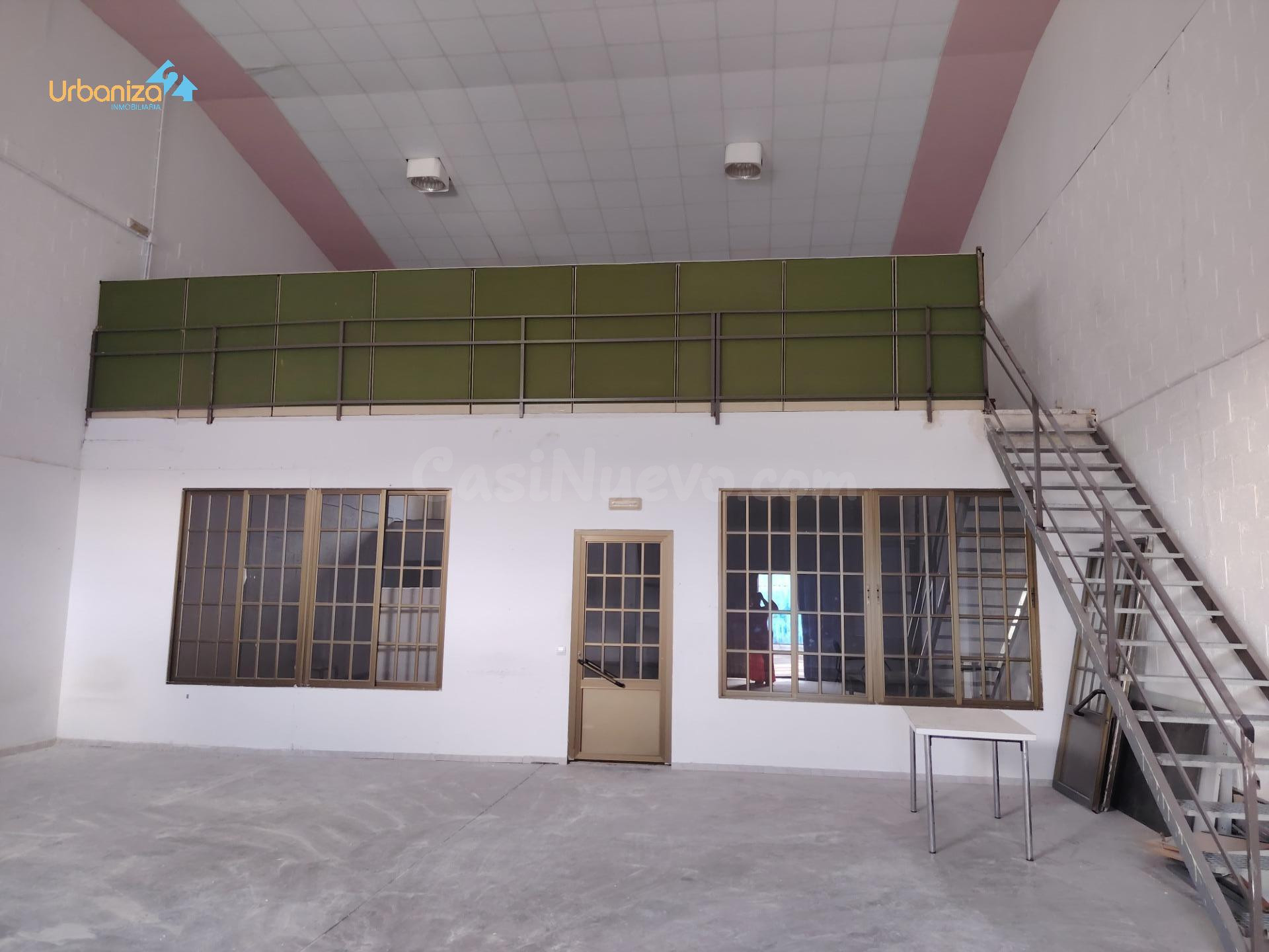 Nave en Polígono El Nevero - foto 3