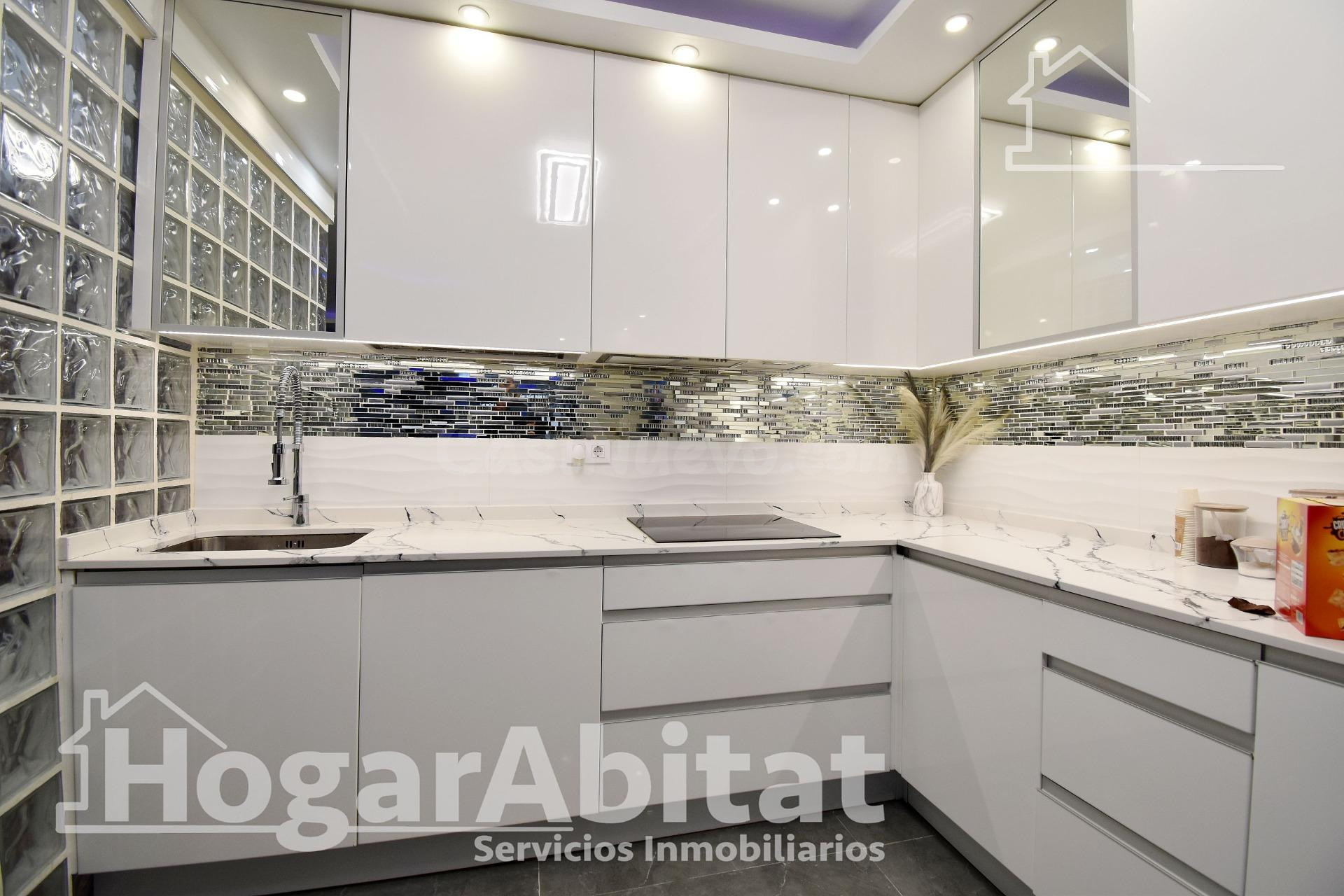 CASA REFORMADA Y MUY BONITA CON TRASTERO Y TERRAZA - foto 5