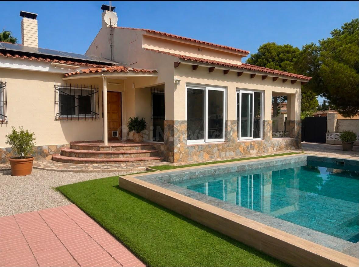 Precioso chalet independiente en Los Girasoles junto a Sol y Luz