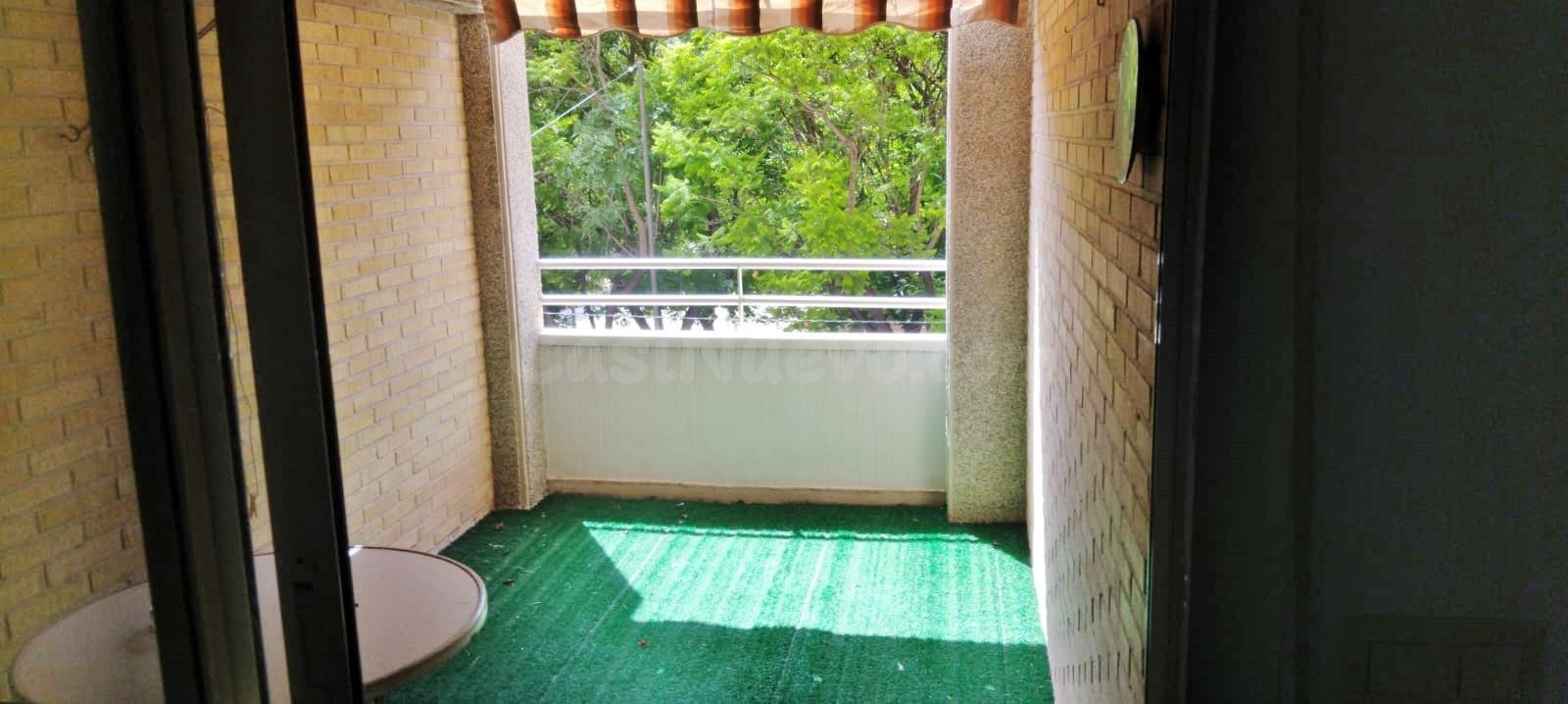 Luminoso piso con terraza de 8 m2 en Plaza La Viña - foto 2