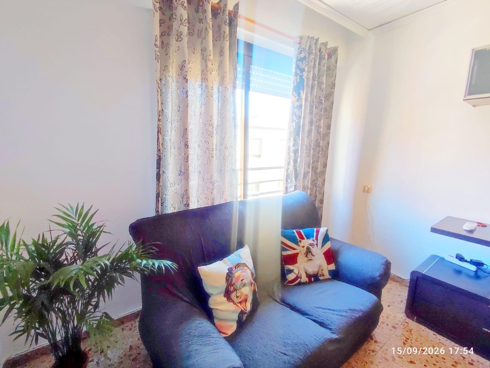 AMPLIA VIVIENDA DE CUATRO DORMITORIOS EN CASTALLA