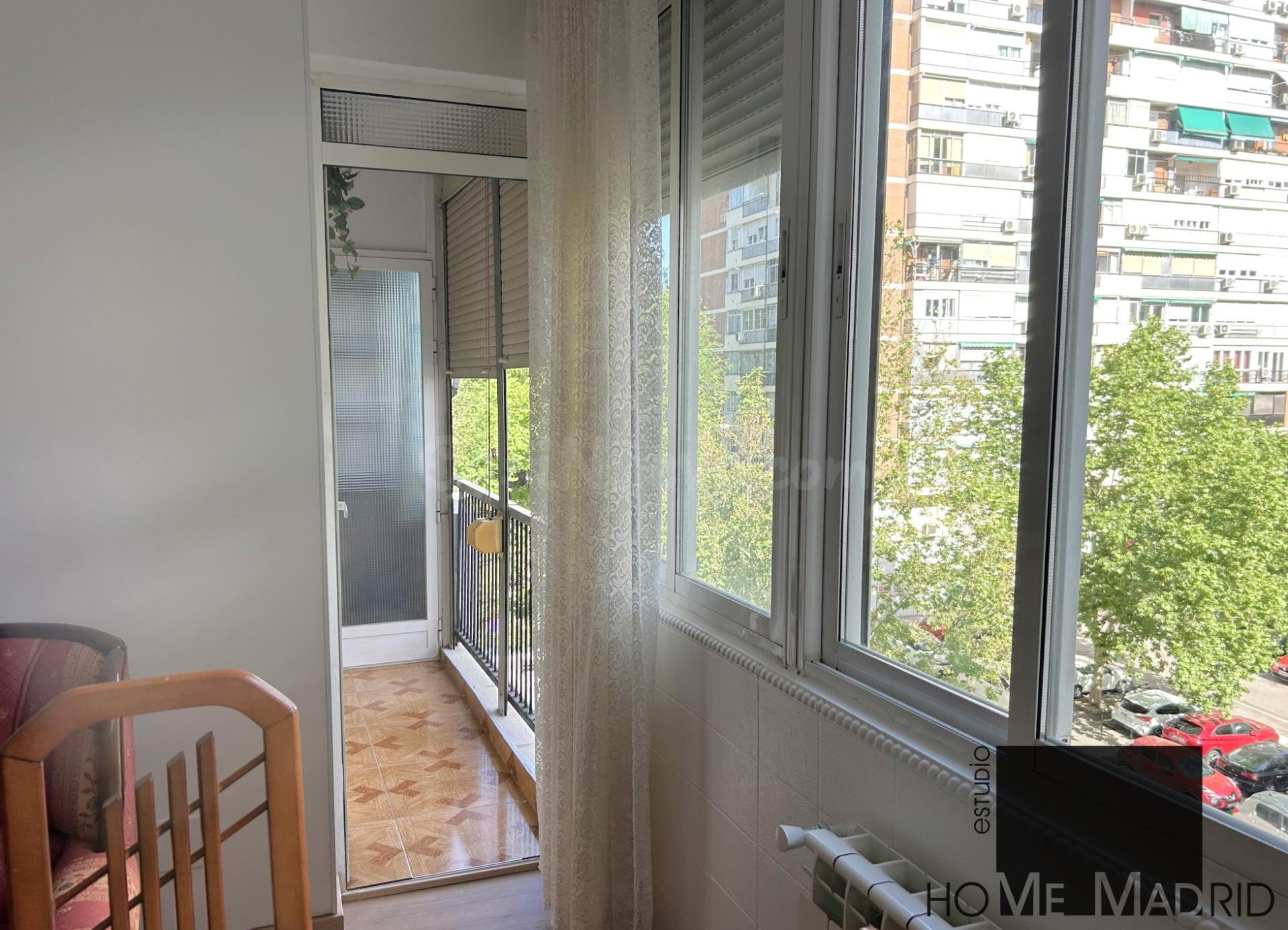 ESTUDIO HOME MADRID OFRECE piso de 77 m2, exterior y reformado, con orientación sur, en el Barrio del Pilar. - foto 5