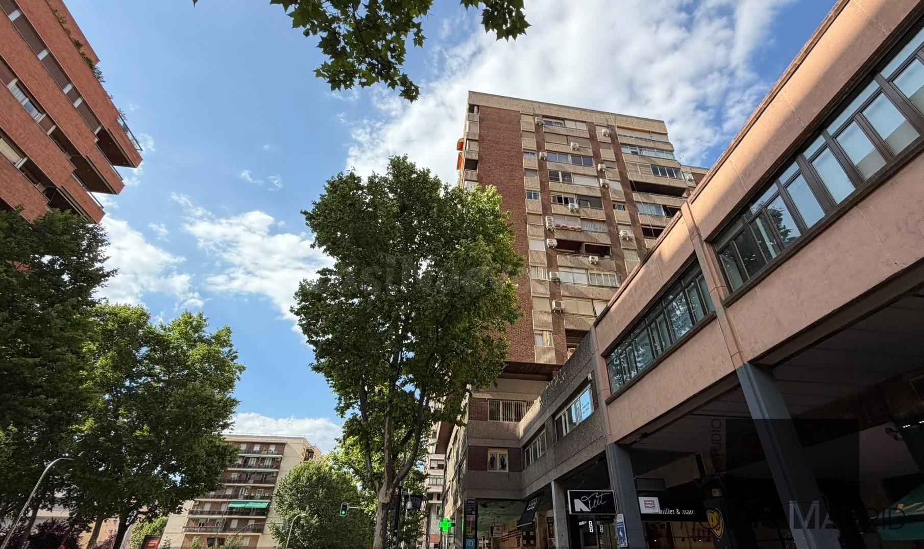 ESTUDIO HOME MADRID OFRECE despacho profesional de 80 metros, ubicado en la calle Orense.