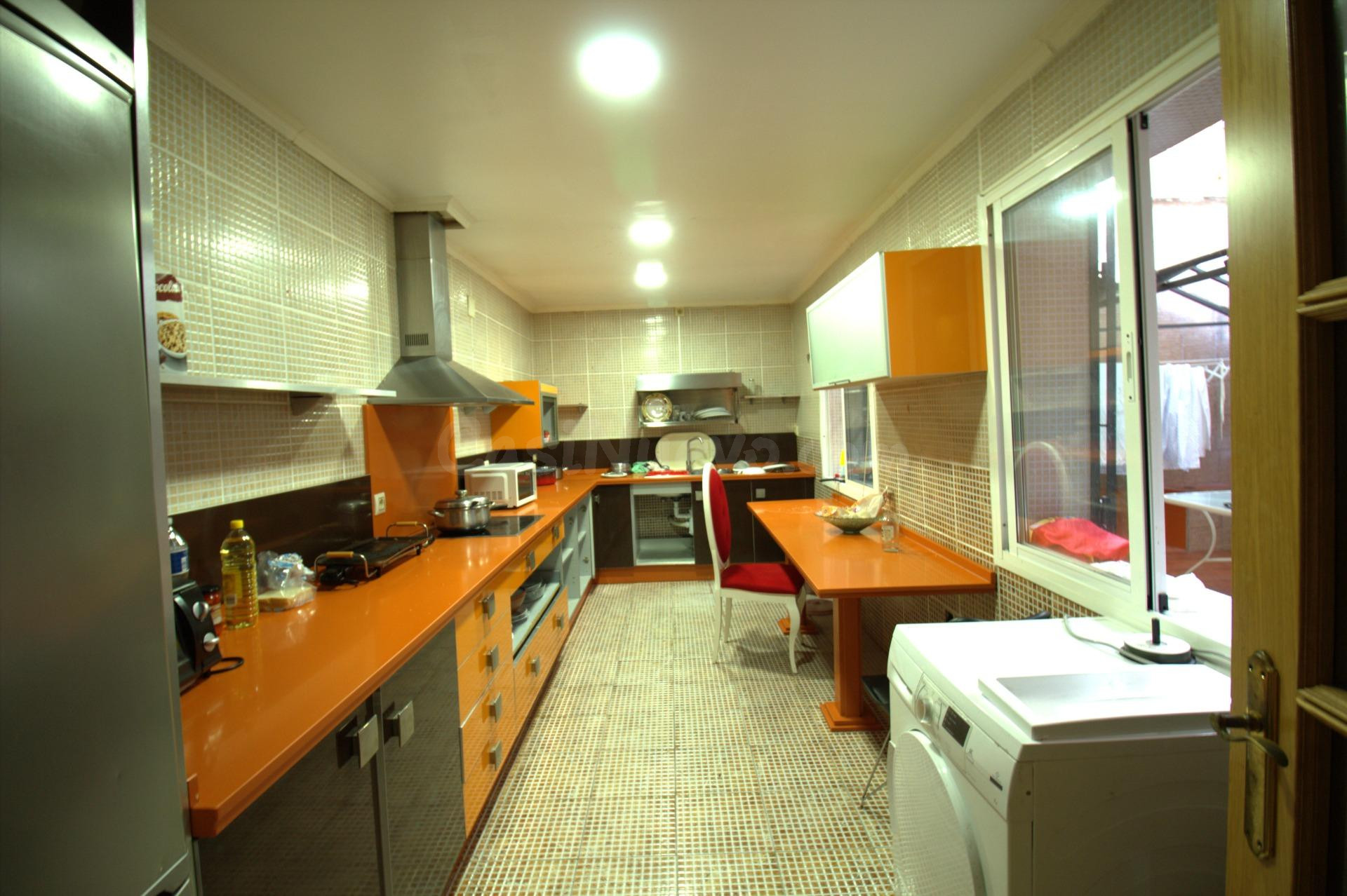 VIVIENDA EN PLANTA BAJA CON PATIO EN CASCO ANTIGUO DE BADAJOZ - foto 3