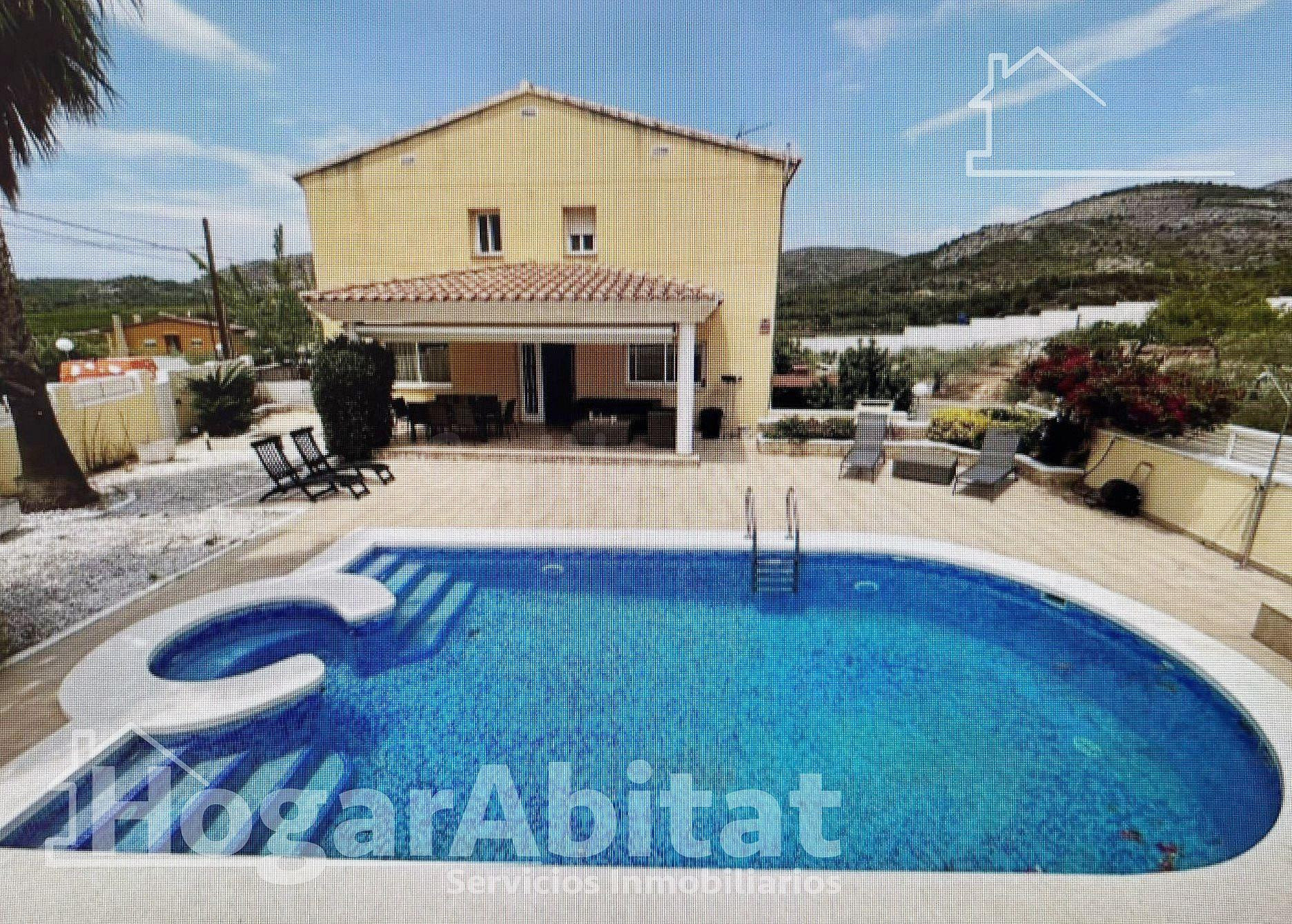 ¡URB VALL D'UMBRÍ! CHALET ESPECTACULAR CON PISCINA PRIVADA, GARAJE Y PARCELA - foto 3