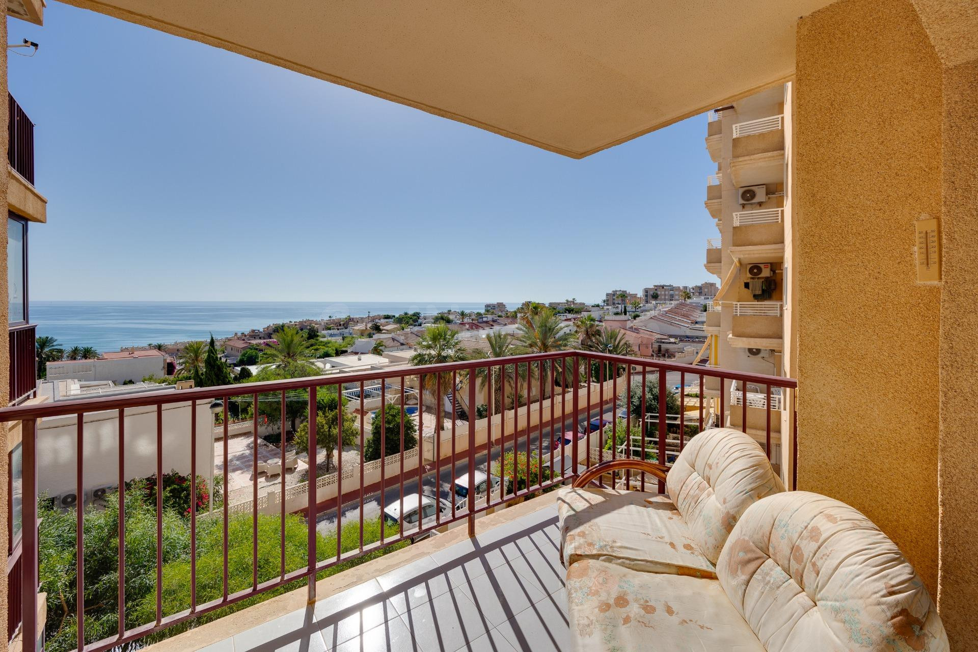 Apartamento de 2 dormitorios con vistas frontales al mar en  - foto 2