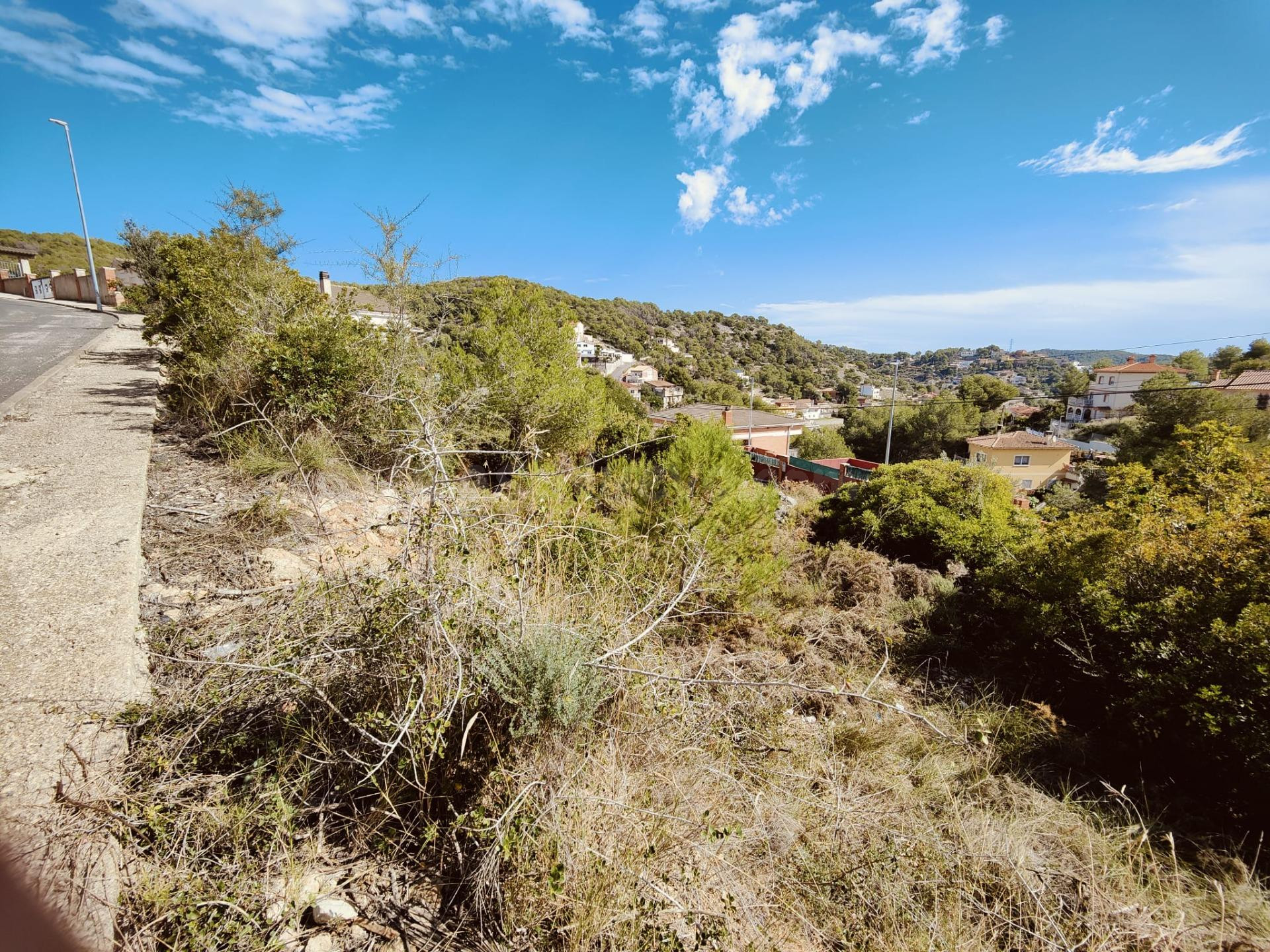 TERRENO CON VISTAS EN CASTELLET