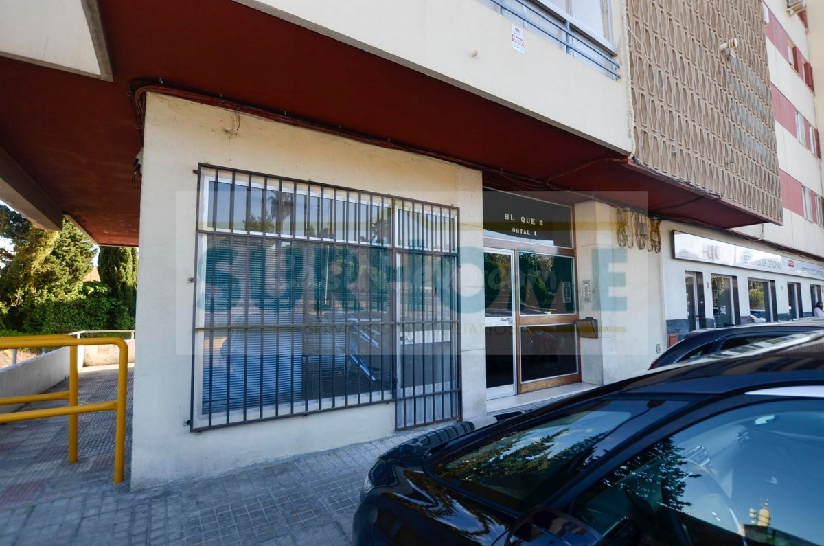 Local comercial ideal para pequeño negocio en Doña Casilda ( - foto 2