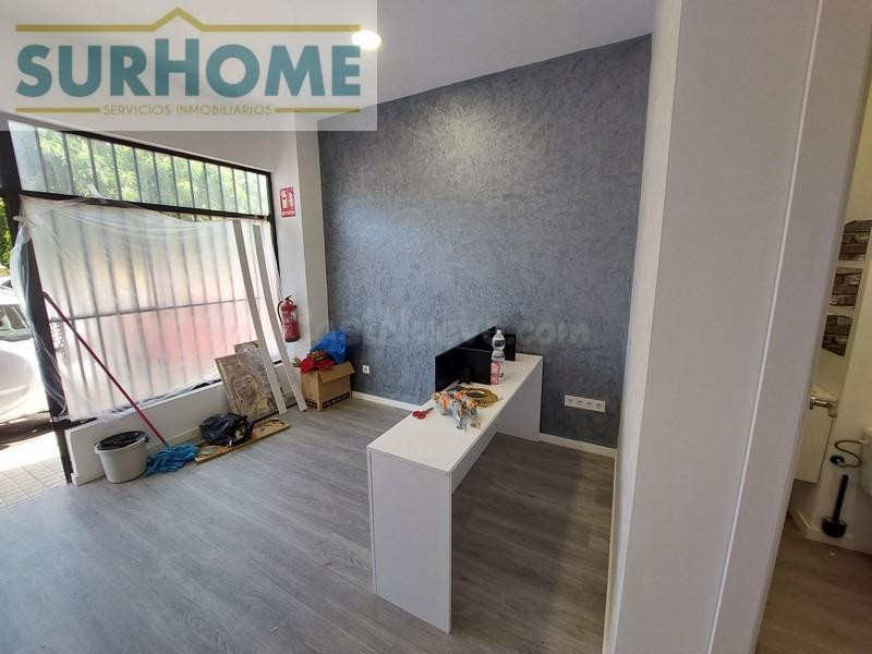 Local comercial ideal para pequeño negocio en Doña Casilda ( - foto 4