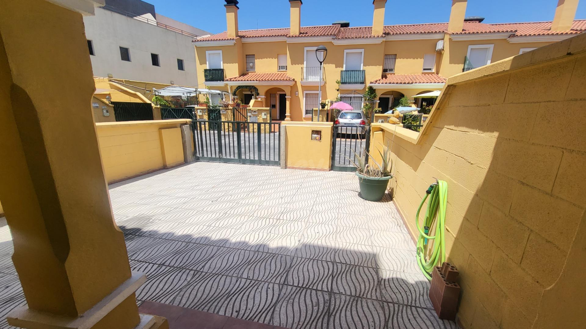 ADOSADO RINCONCILLO ALQUILER TEMPORAL (SEPTIEMBRE - JUNIO) - foto 2