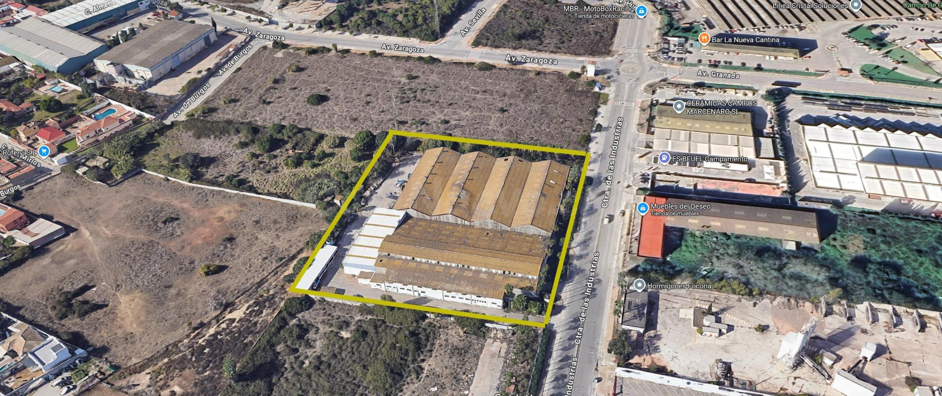 Complejo industrial en Polígono Industrial de Campamento – Carretera de las Industrias (La Línea de la Concepción)