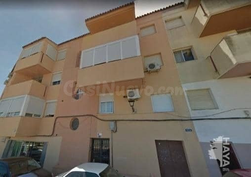 Piso en venta en Calle Virgen De Gracia (Santa Marta) - foto 2