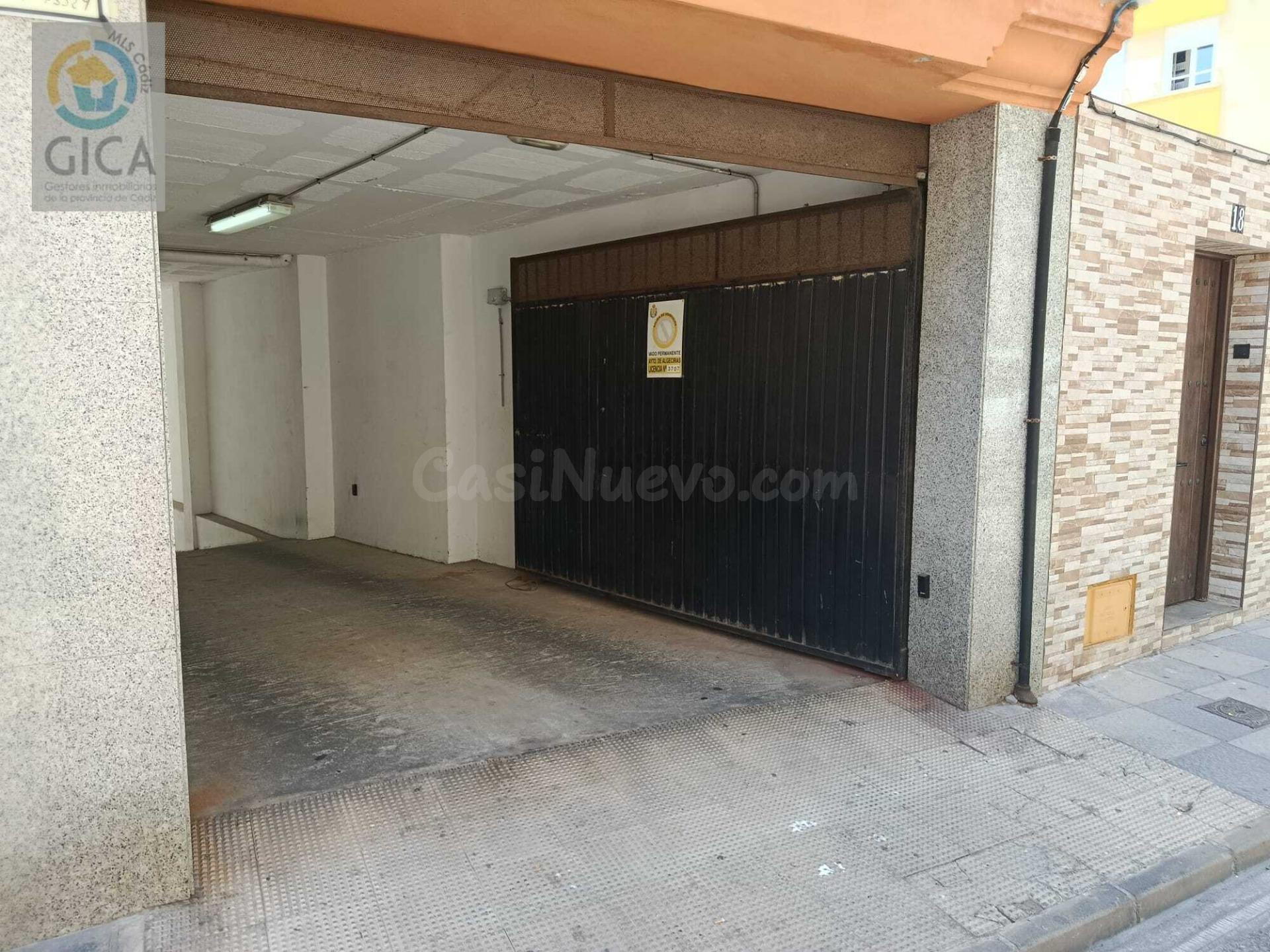 Oportunidad de plaza de garaje y trastero en zona El Corte I - foto 2