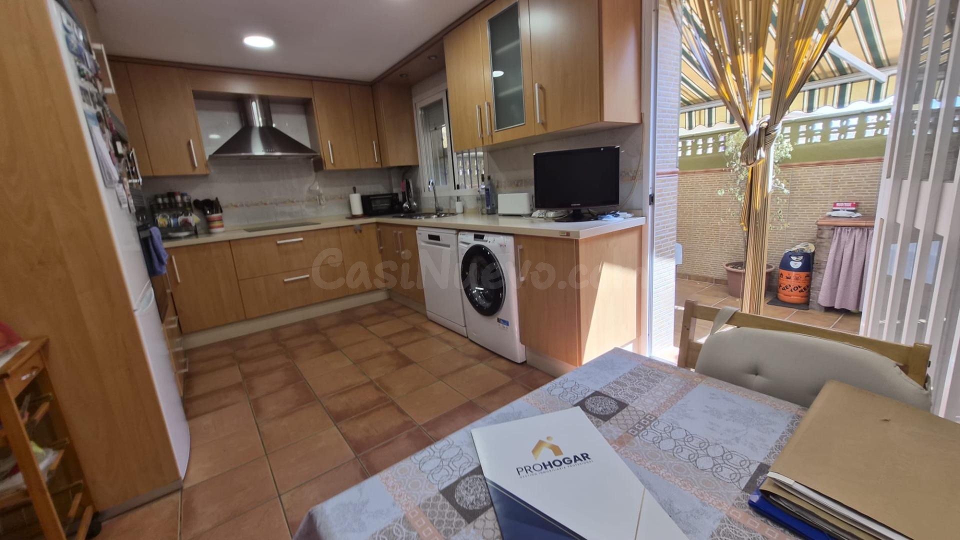 Vivienda unifamiliar con jardín, terrazas y garaje en el Rin