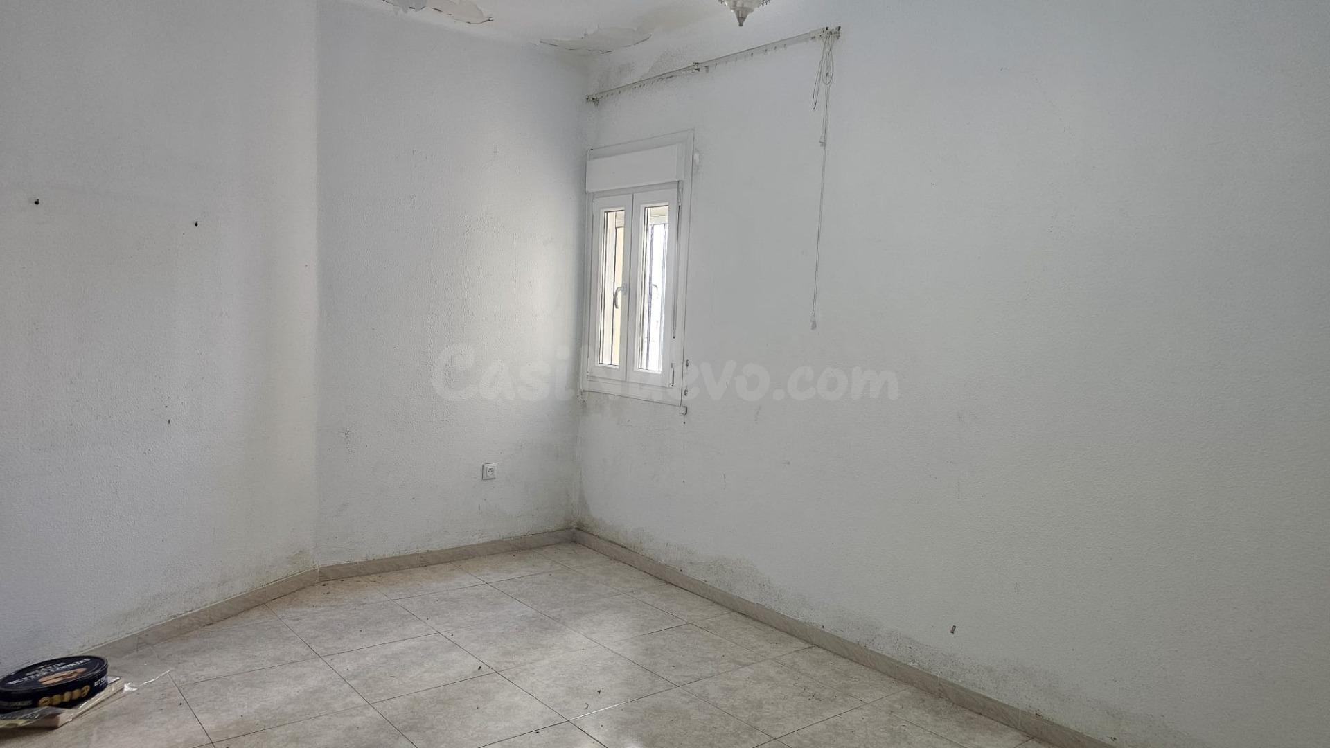 ¡OPORTUNIDAD EN PLENO CENTRO DE ALGECIRAS! - foto 4