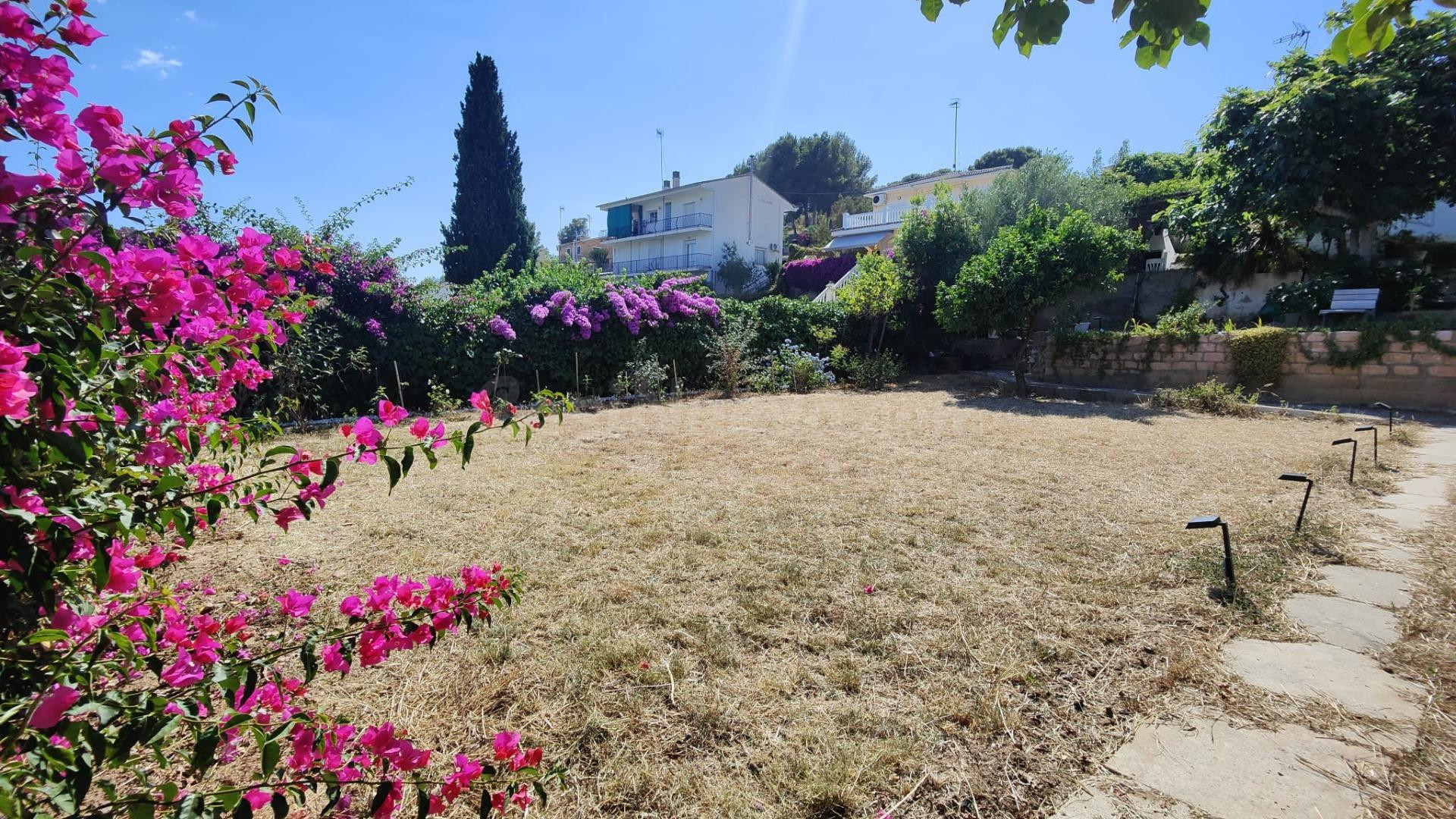 TERRENO CON CASETA DE OBRA, OPORTUNIDAD - foto 4