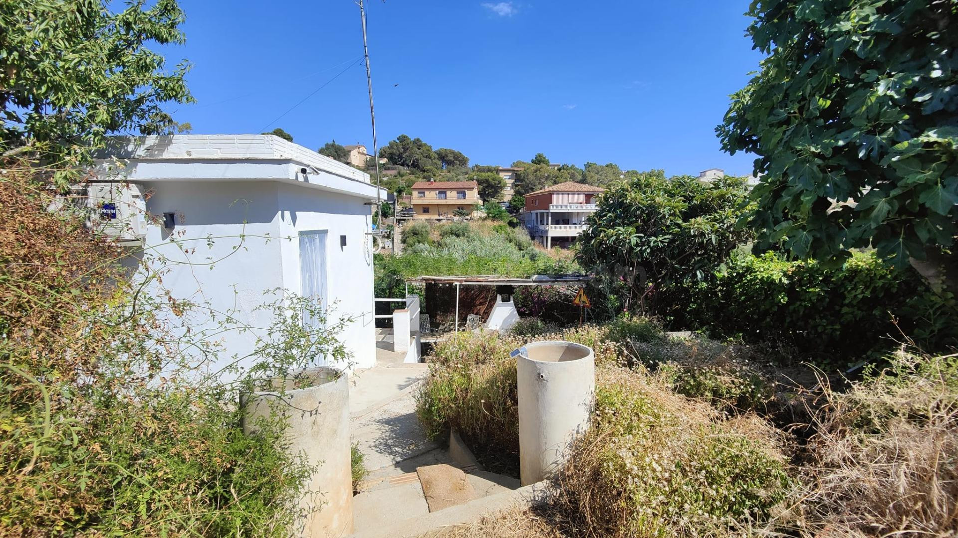 TERRENO CON CASETA DE OBRA, OPORTUNIDAD - foto 5