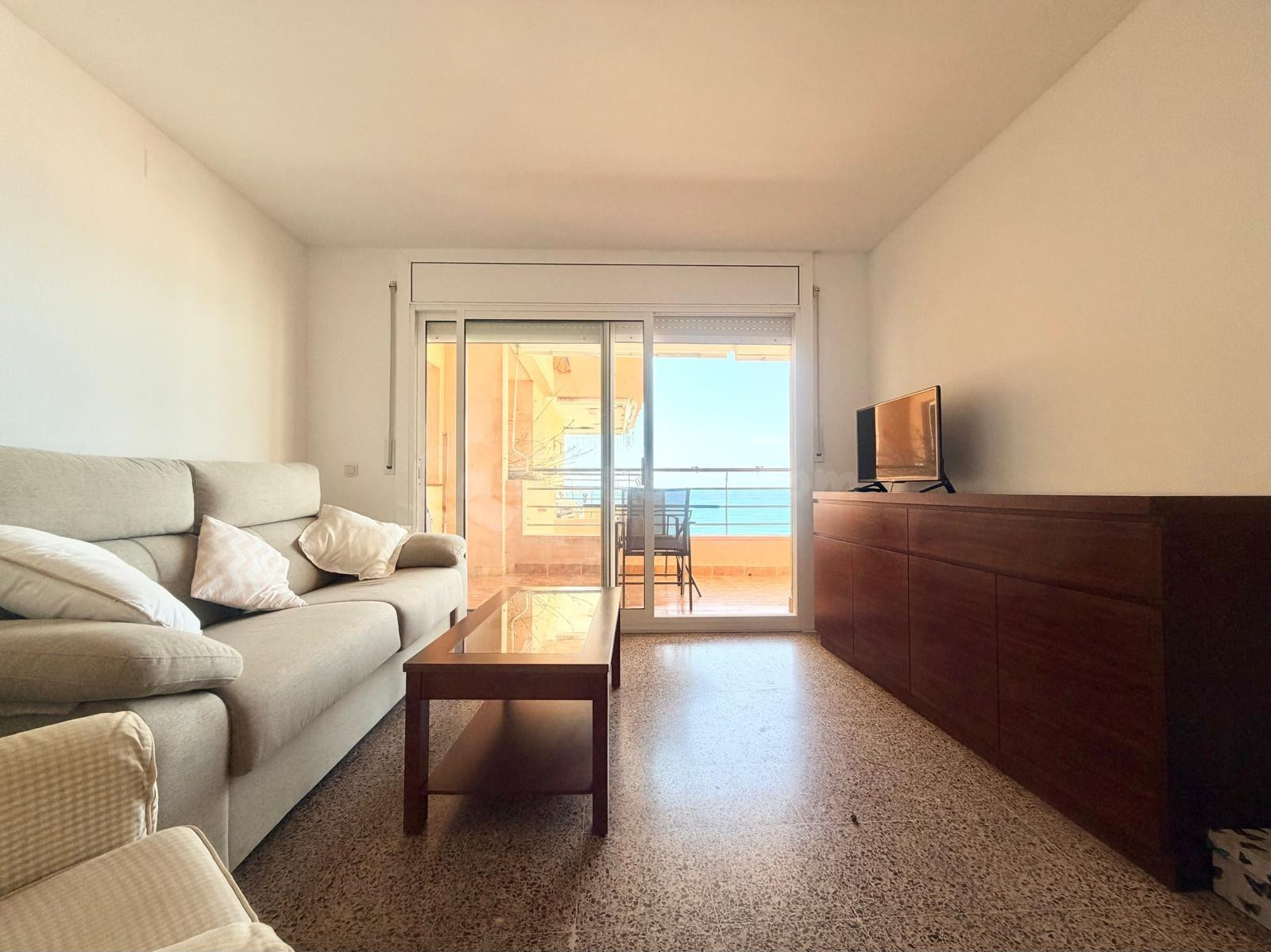 Piso en primera línea de mar con espectaculares vistas - foto 3