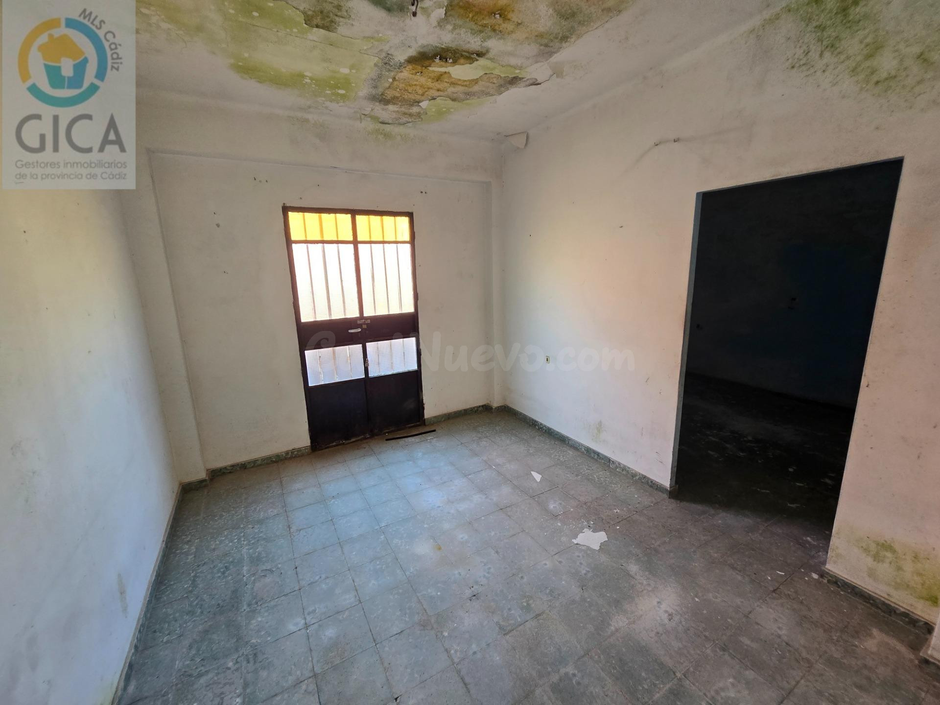 Vivienda con patio interior en la Piñera