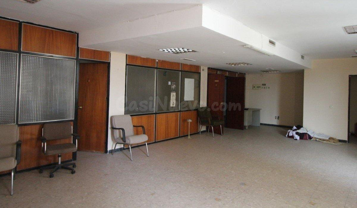 OFICINA EN VENTA EN EL CENTRO - foto 3