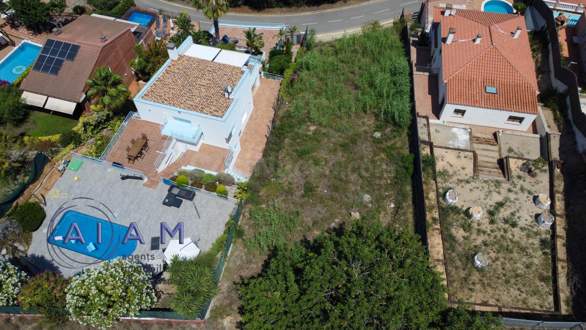 Parcela para construïr una casa de 680m2 con vistas al mar - foto 3