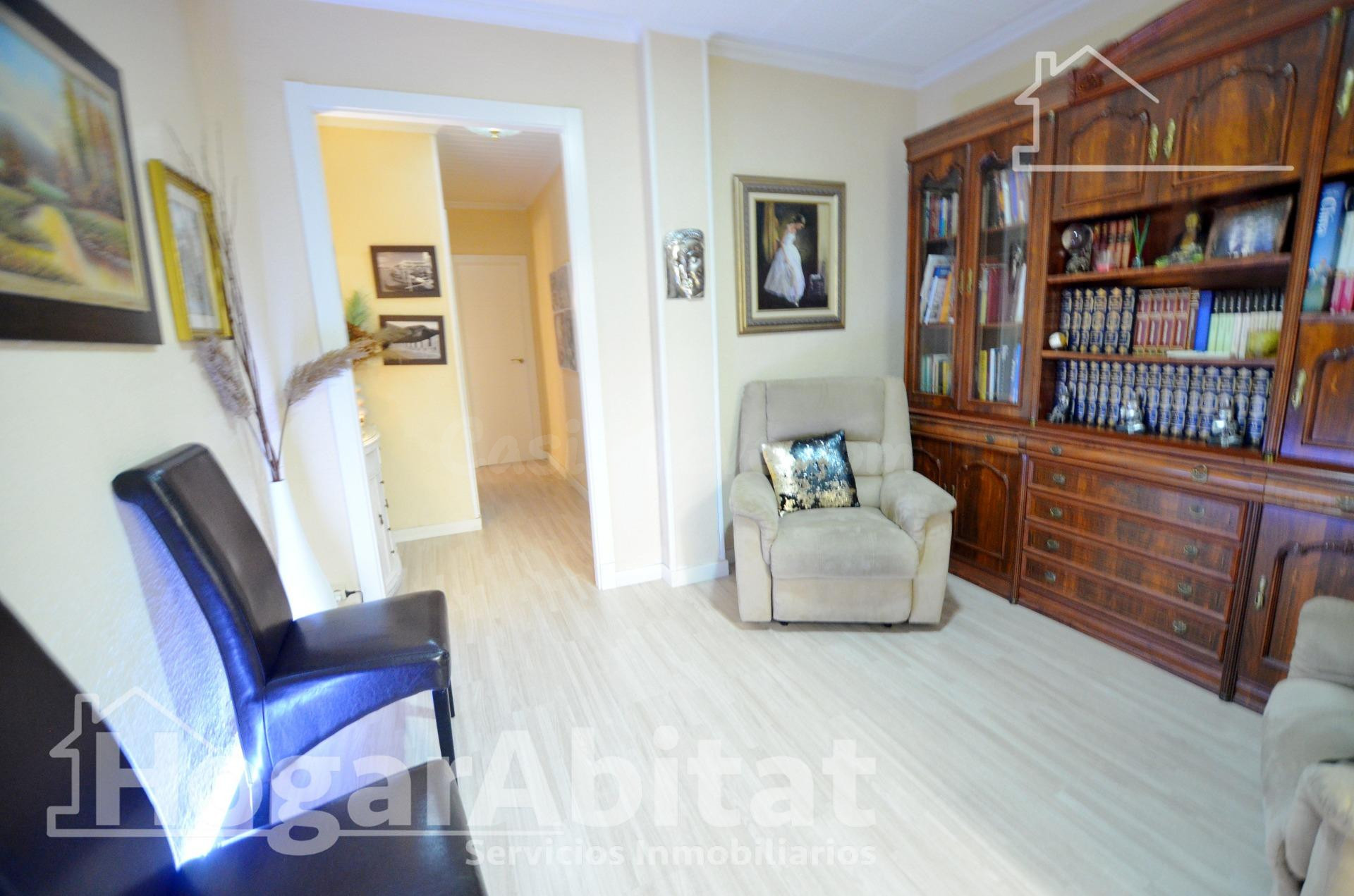 ¡EXCELENTE UBICACIÓN! AMPLIO Y TODO EXTERIOR CON GRAN TERRAZ - foto 3