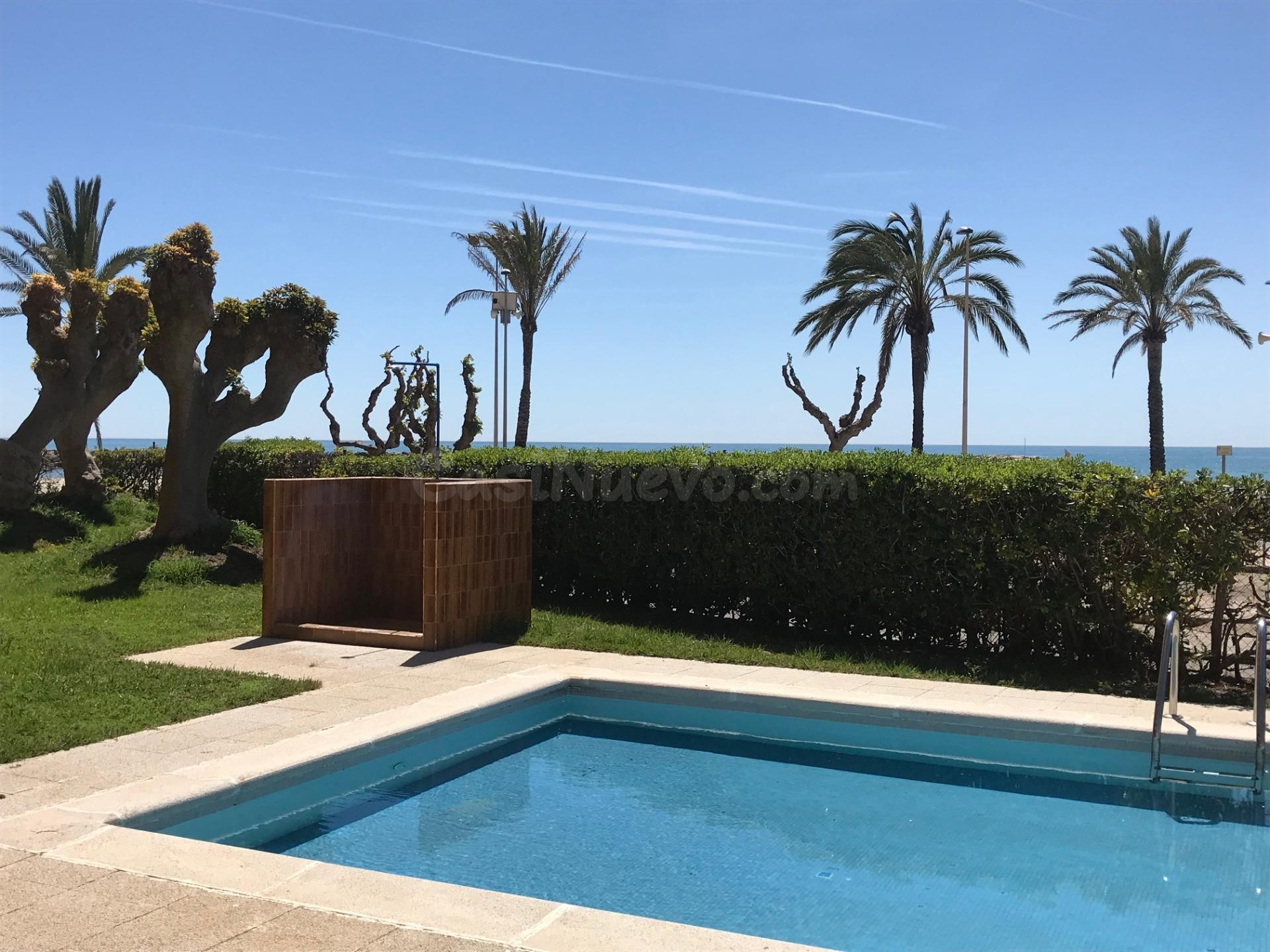 Primera línea 6º planta reformado, con dos terrazas, piscina - foto 3