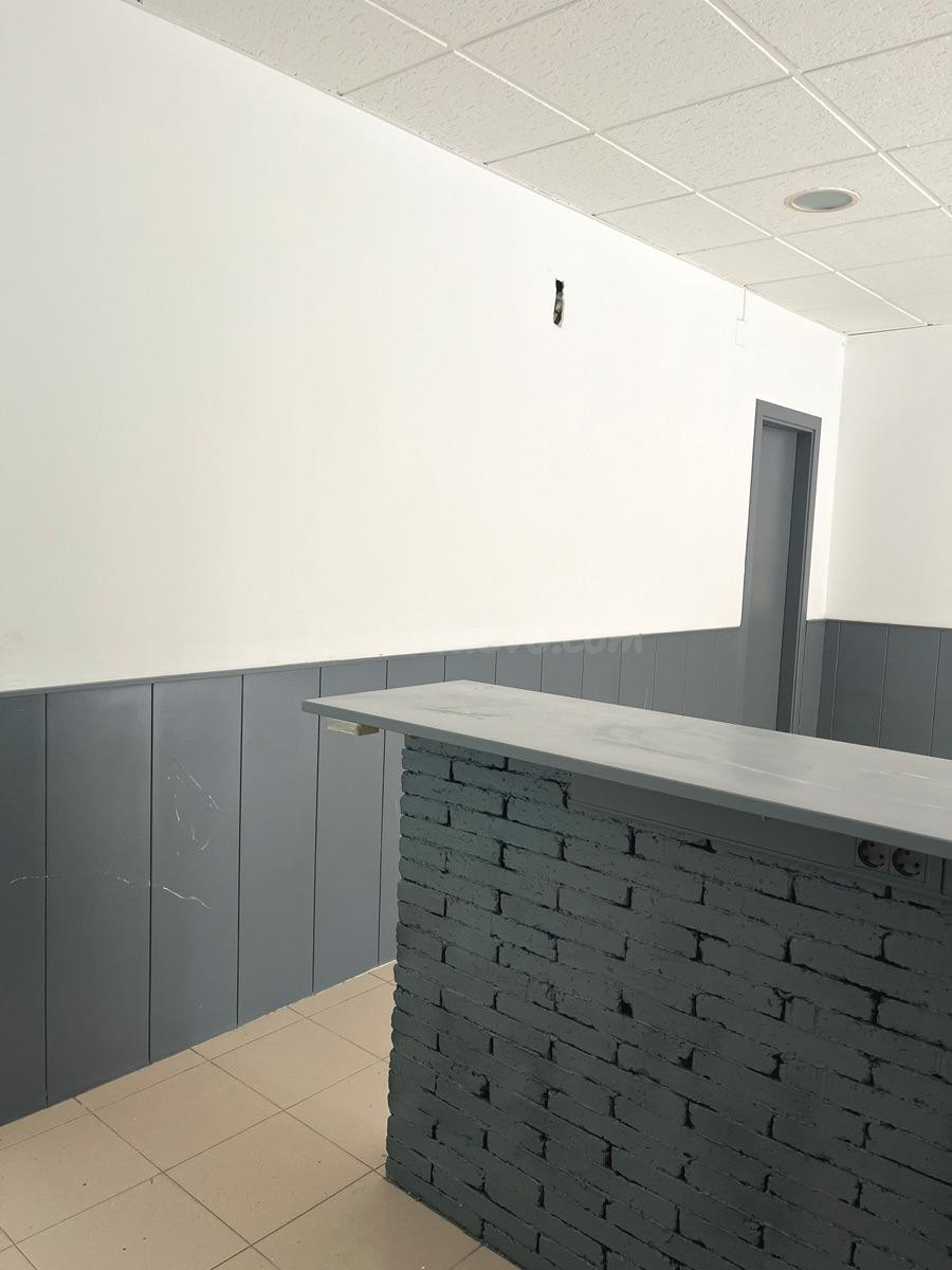 Local Comercial situado en zona Escola Pia en Igualada - foto 5