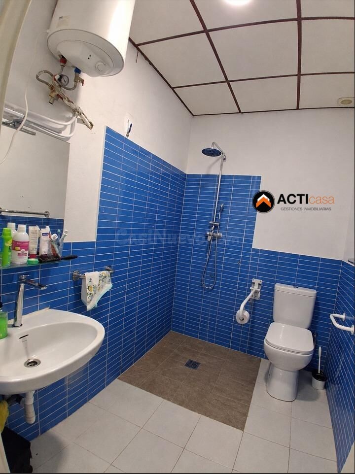LOCAL CON CAMBIO DE USO A VIVIENDA - foto 5