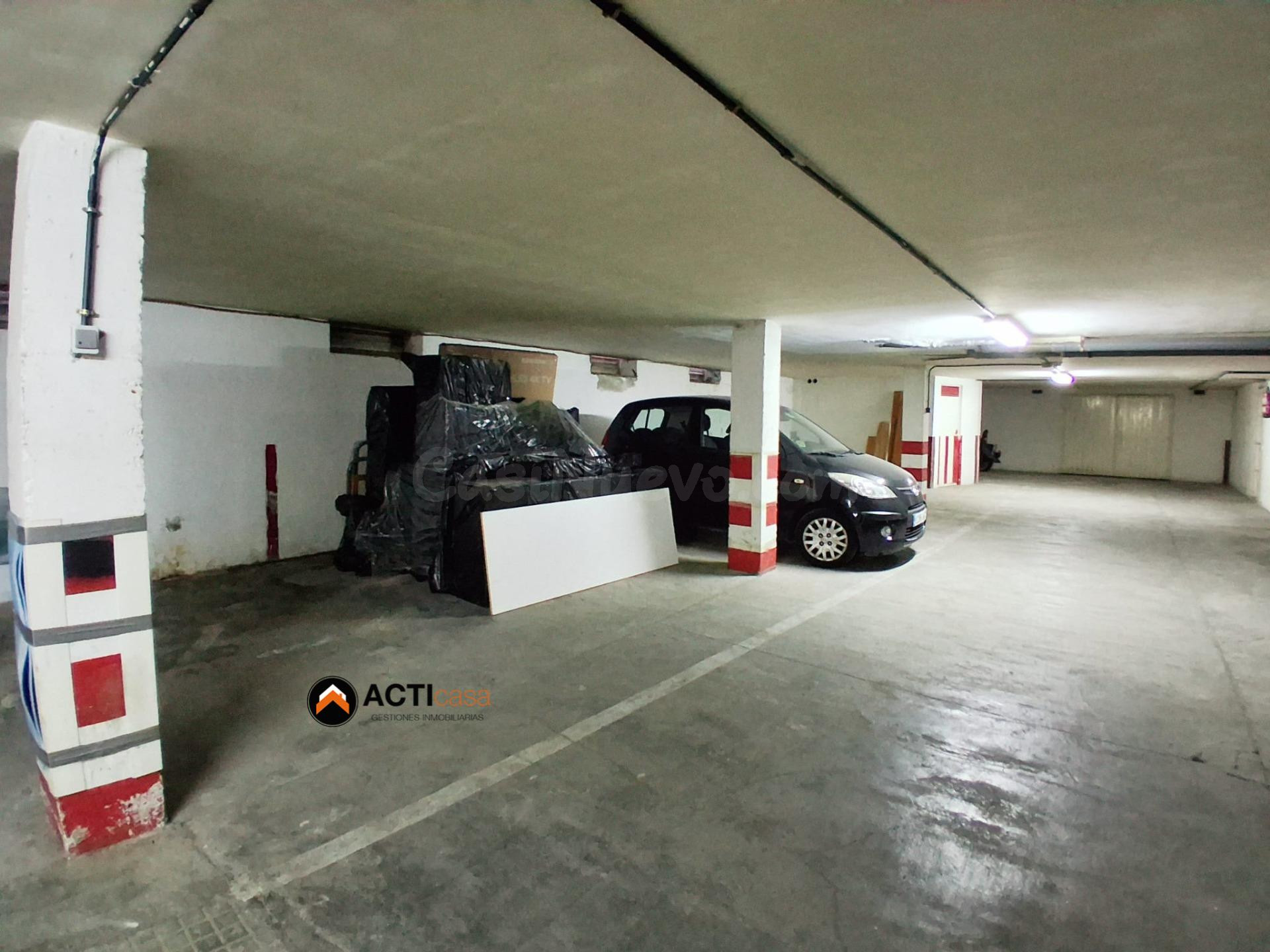 SE VENDE PLAZA DE GARAJE EN SAN BLAS