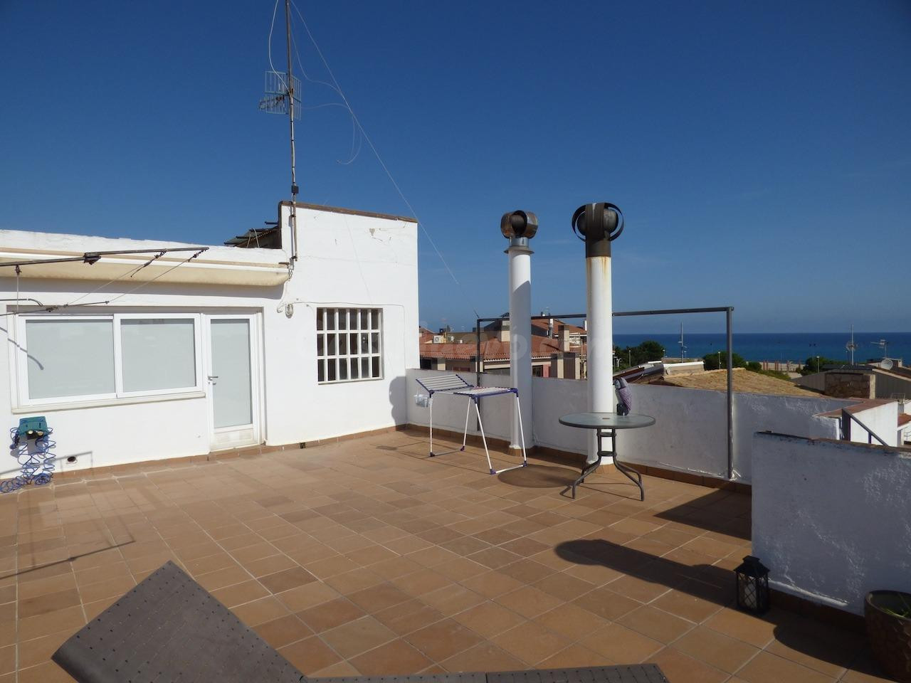 Amplio piso con terraza y vistas al mar en el centro de Malg - foto 3