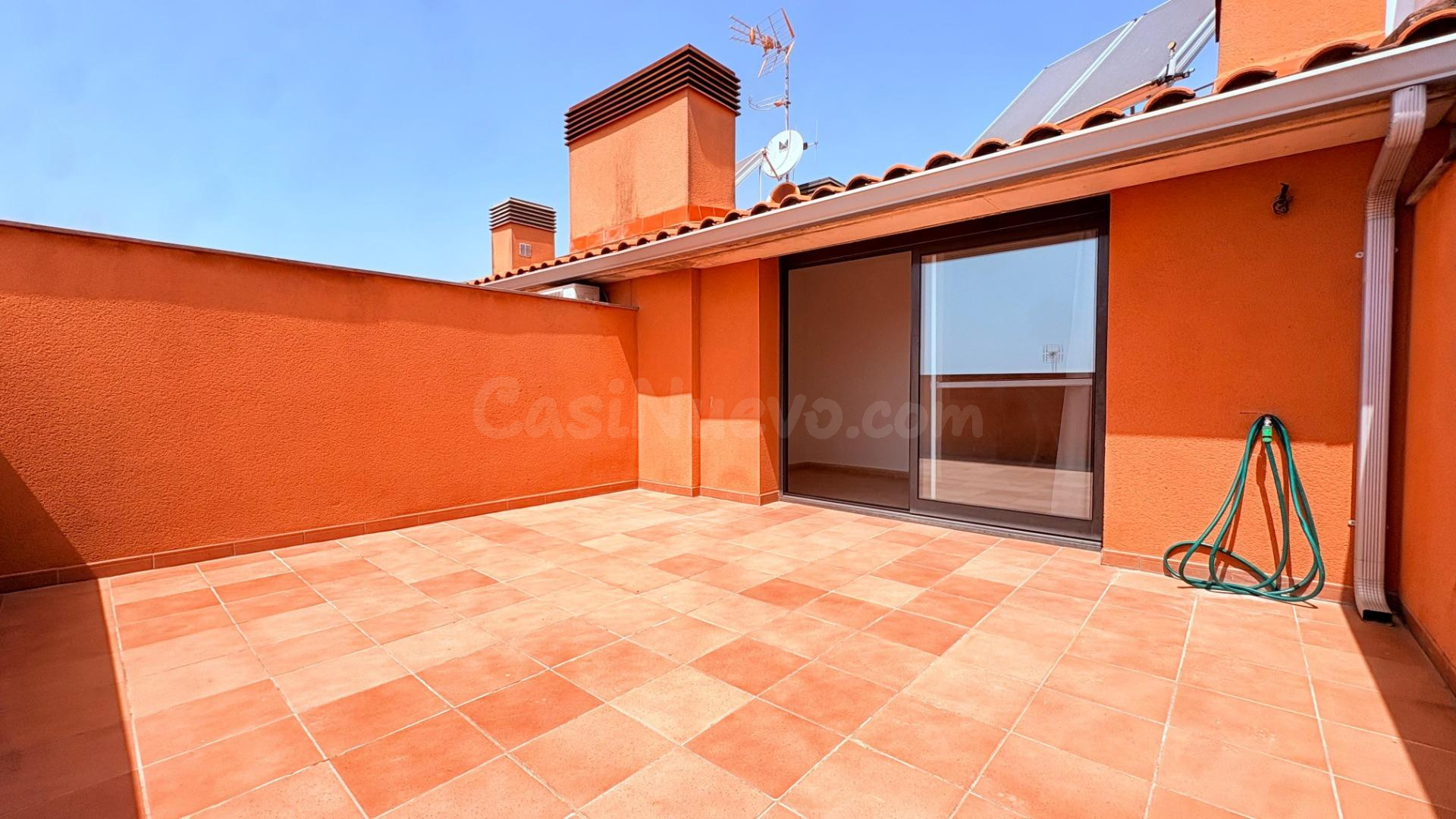 DÚPLEX AMB TERRASSA PRIVADA AL CENTRE