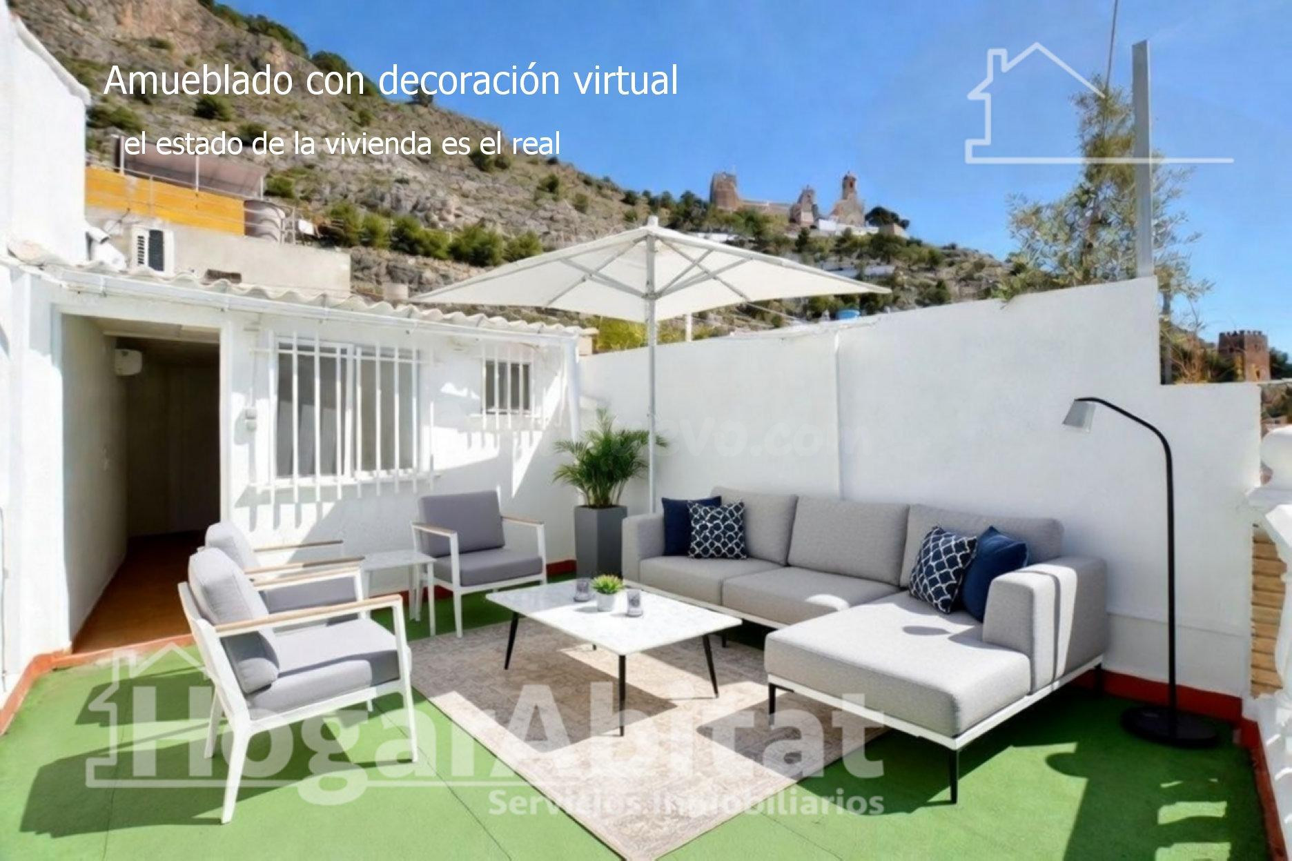 ¡CULLERA CENTRO! CASA BONITA, LUMINOSA Y REFORMADA CON TERRAZA