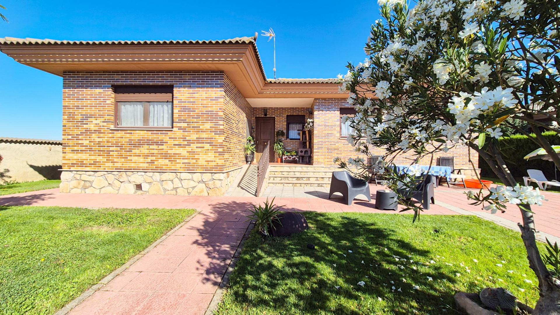 CHALET VENTA SAN CRISTÓBAL DE LA CUESTA. Urbis te ofrece un  - foto 2