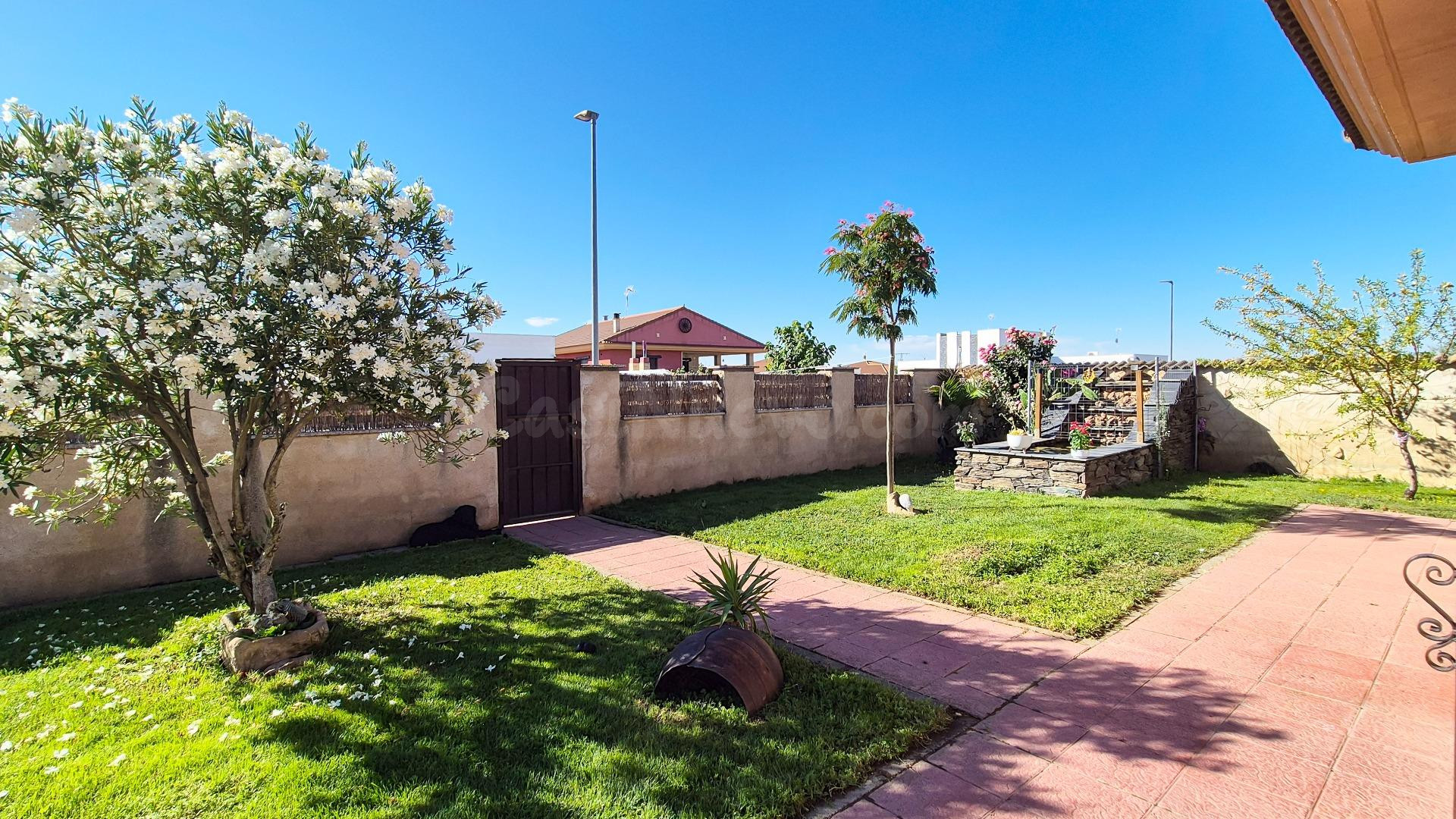 CHALET VENTA SAN CRISTÓBAL DE LA CUESTA. Urbis te ofrece un  - foto 3