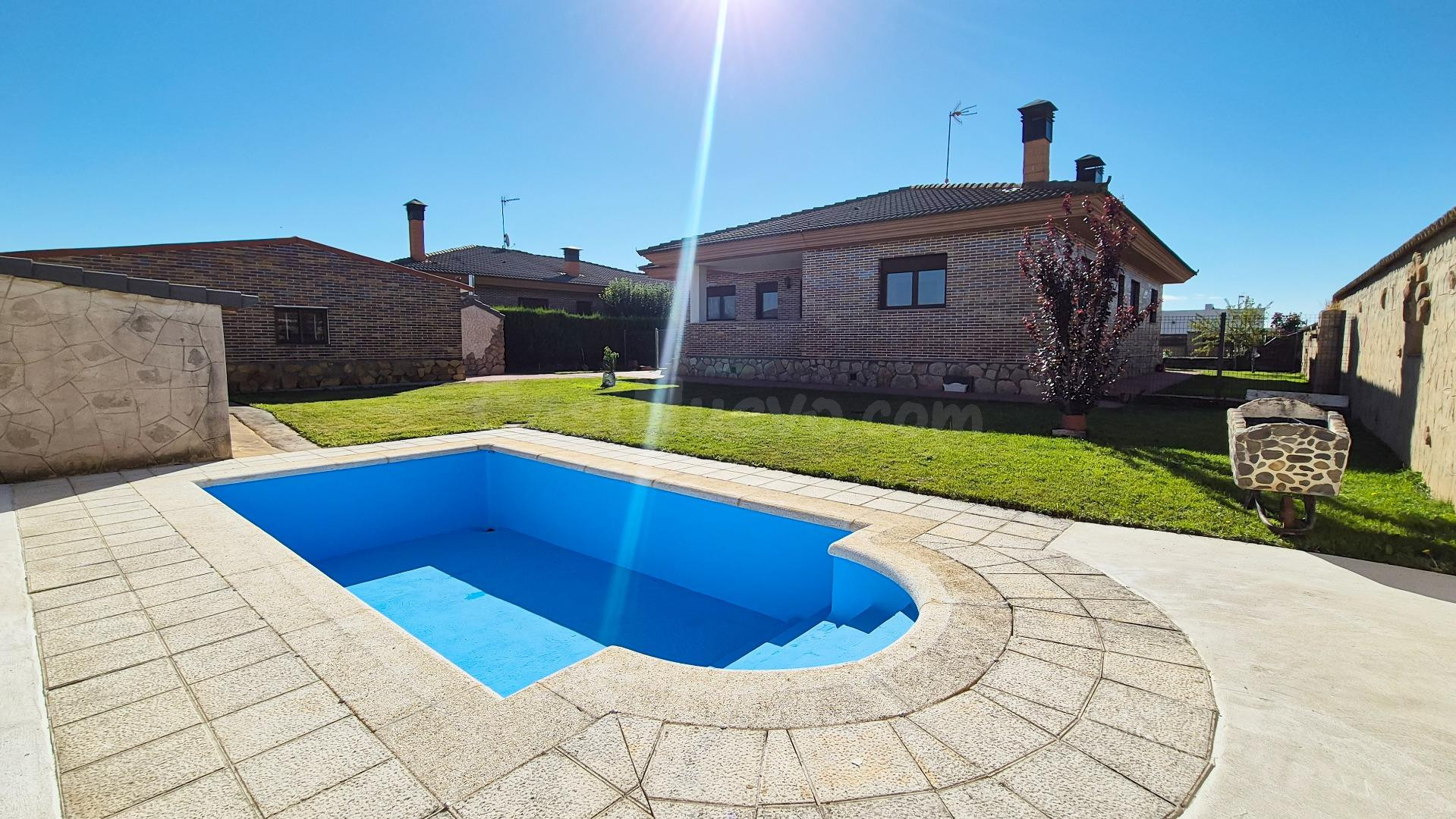 CHALET VENTA SAN CRISTÓBAL DE LA CUESTA. Urbis te ofrece un  - foto 4