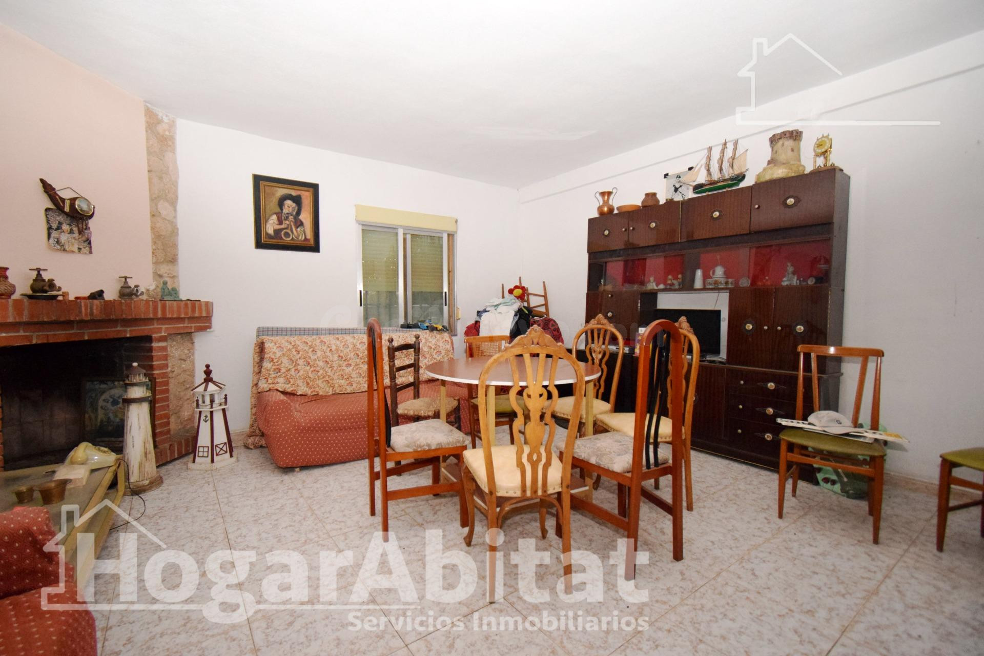 OPORTUNIDAD DE PROPIEDAD RUSTICA CON TERRENO Y PISCINA - foto 4