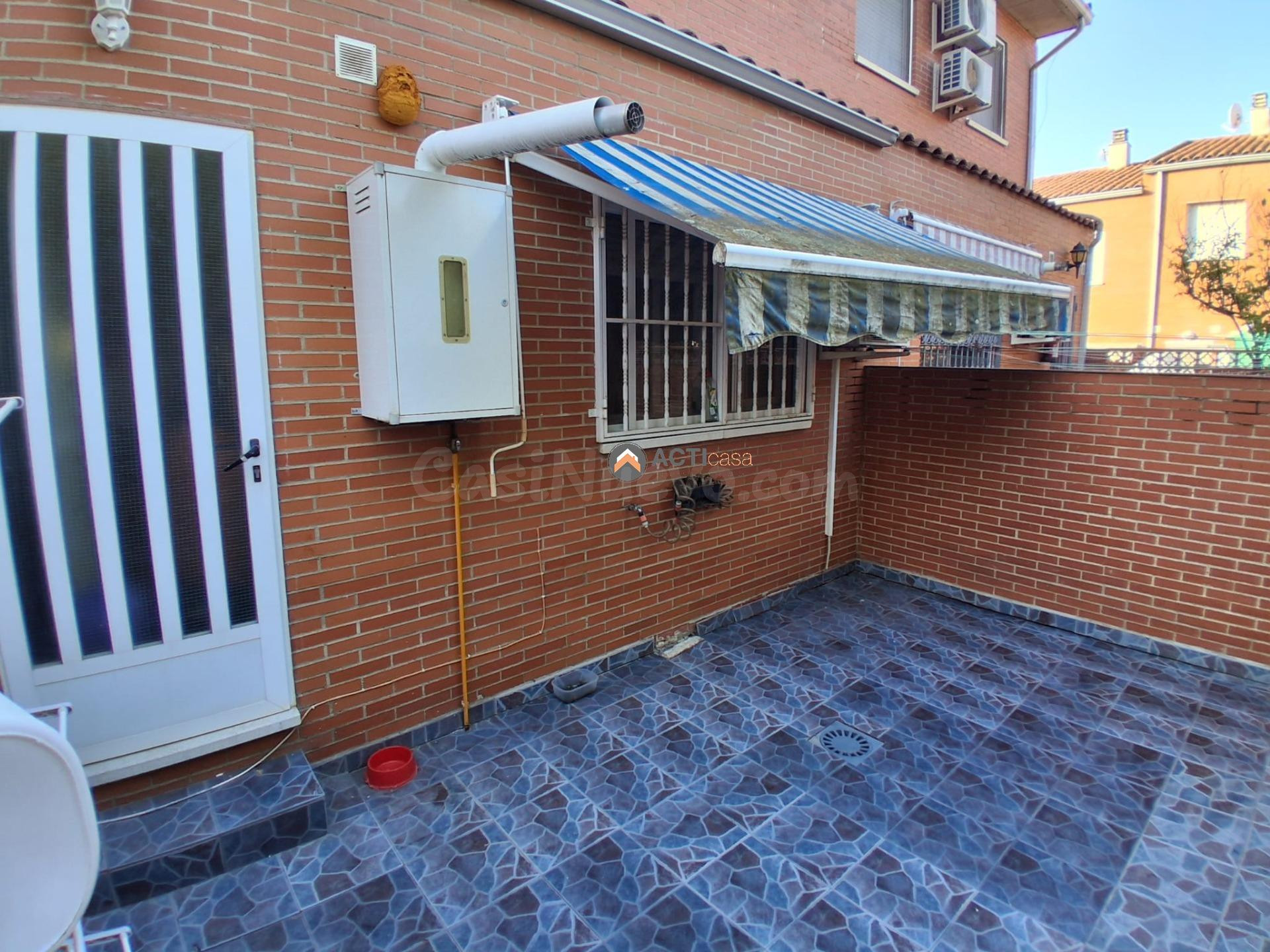 VIVIENDA PARA ENTRAR Y DISFRUTAR. EN RESIDENCIAL GREDOS !! - foto 4