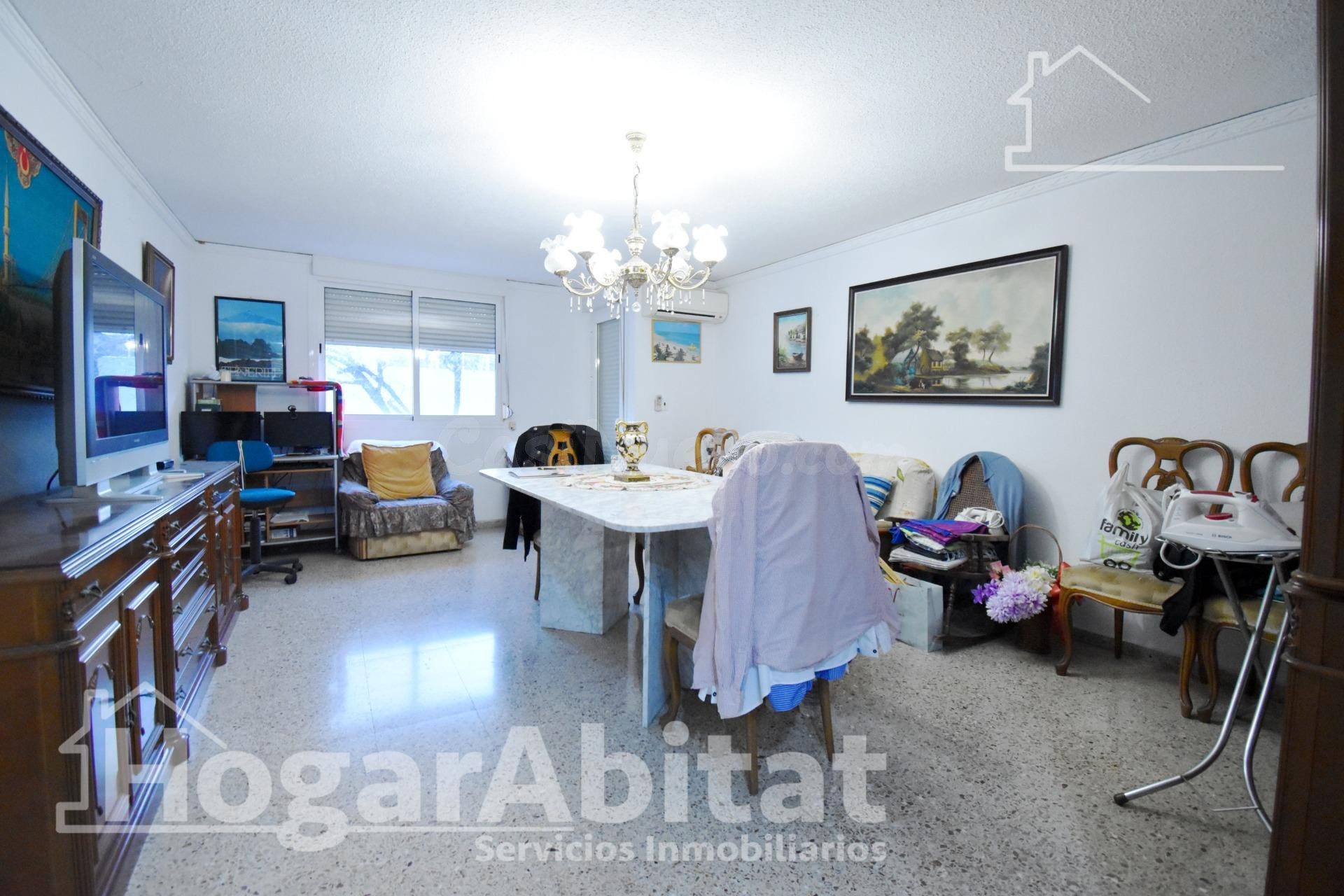 MUY AMPLIO CON TERRAZA, BARBACOA Y TRASTERO - foto 4