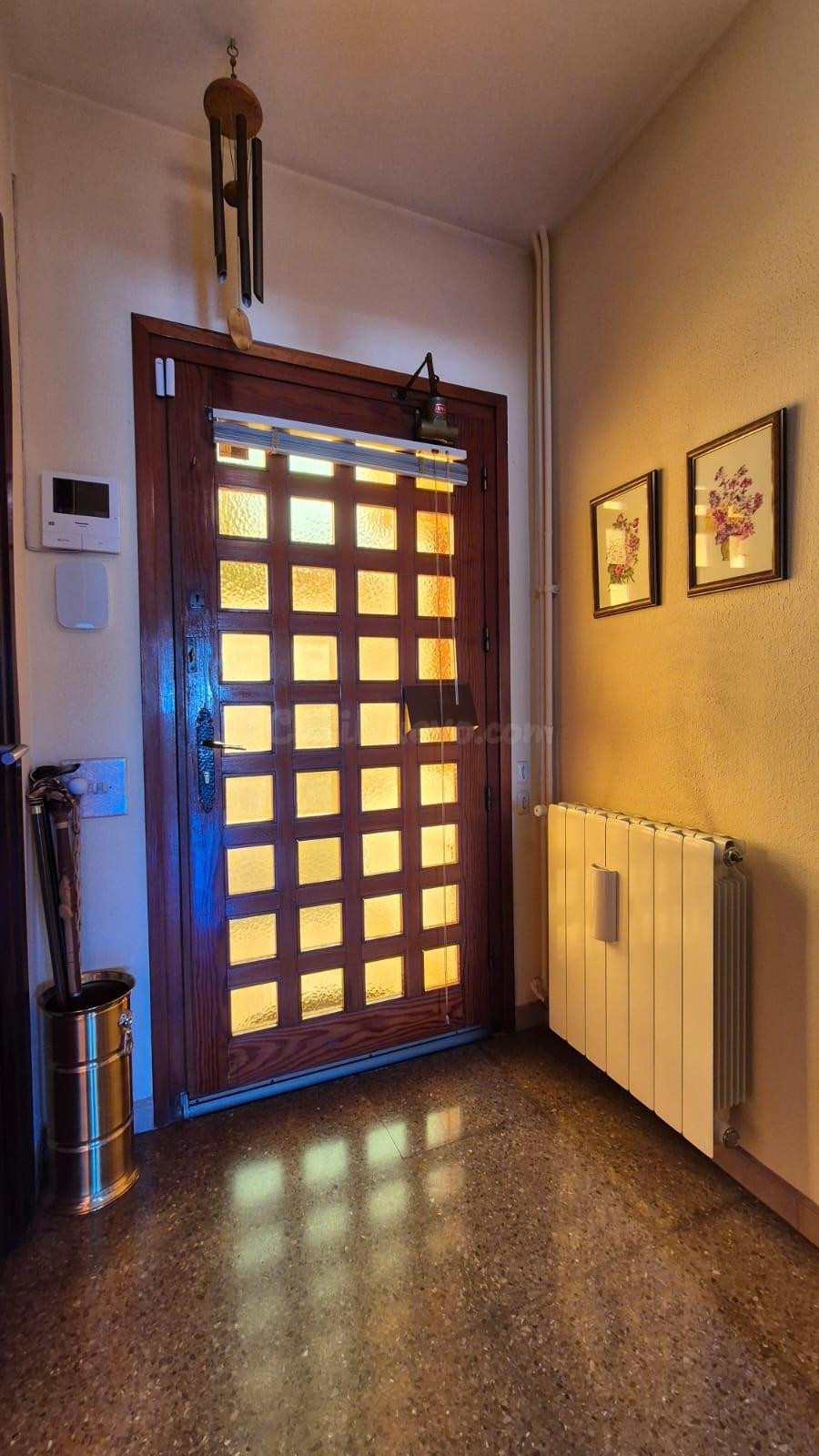 Lloguer de casa familiar exclusiva amb gran pati i ubicació  - foto 2