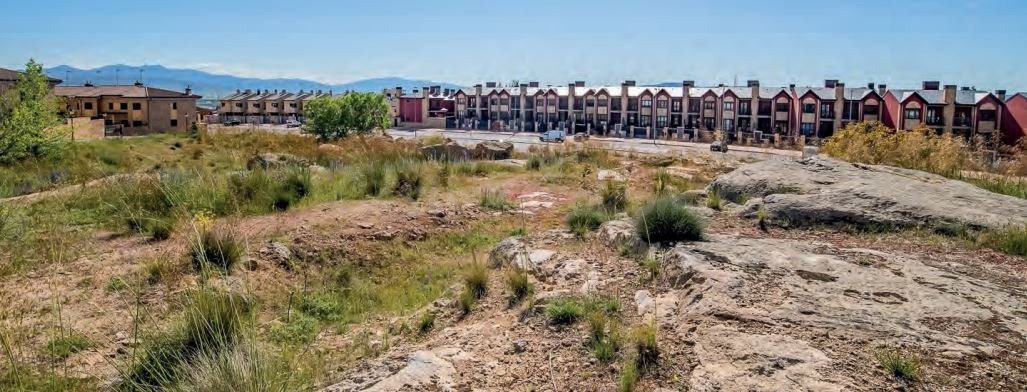 Urbis te ofrece un solar urbano en venta en Ávila.