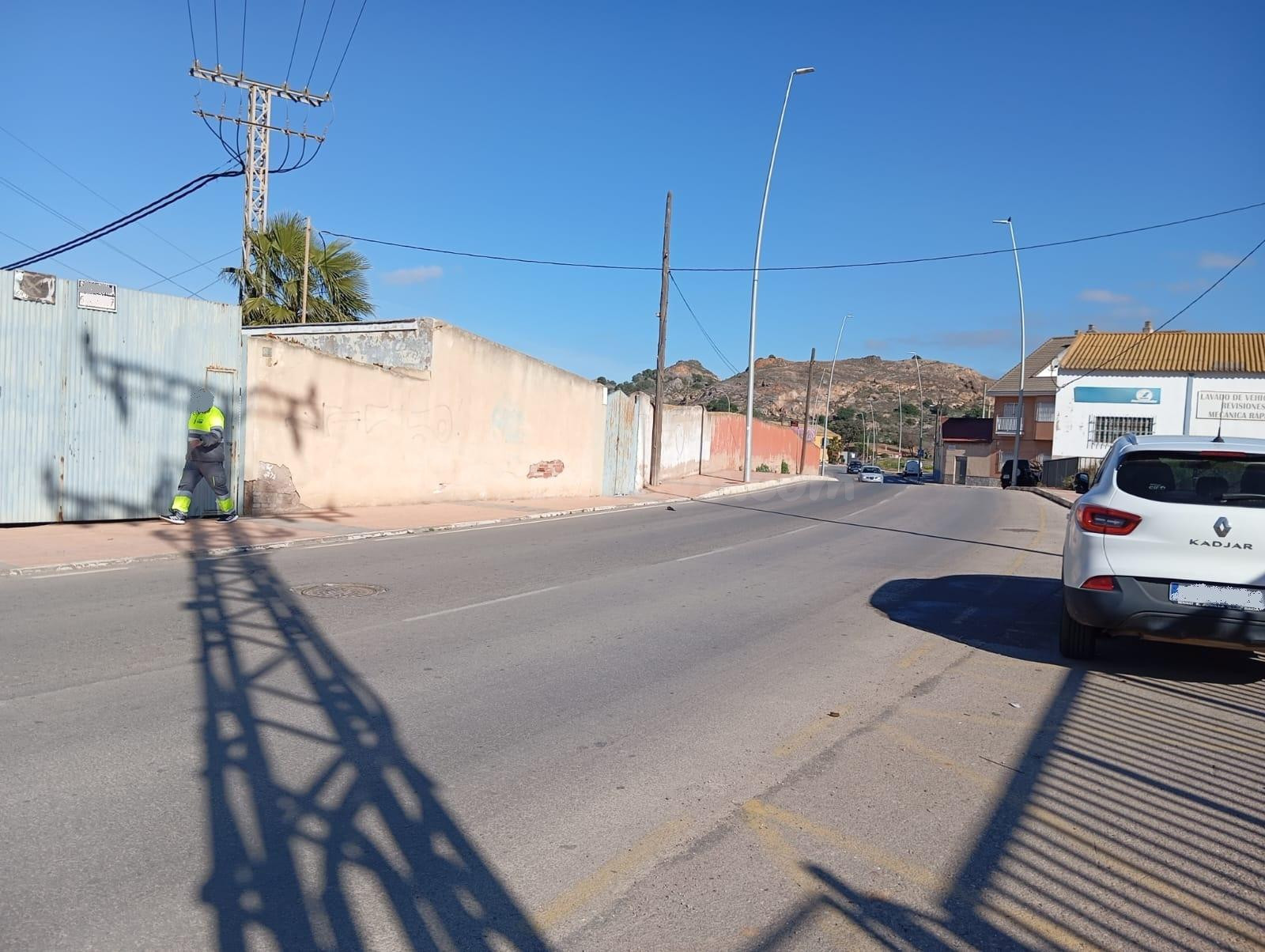Gran solar urbano con nave en calle San Gil nº 25 y 27 – La 