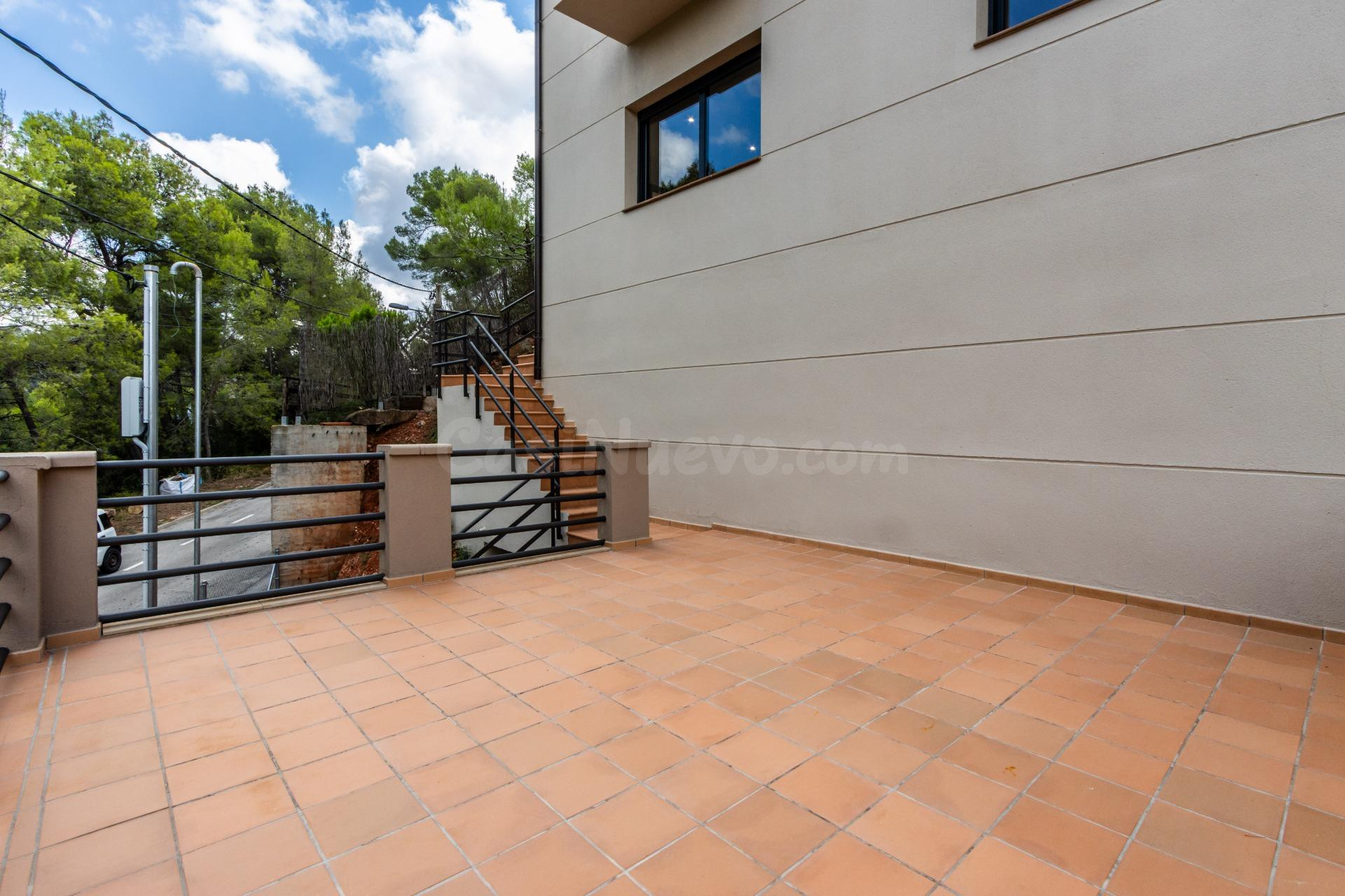 CASA D'OBRA NOVA AMB VISTES ESPECTACULARS - foto 3
