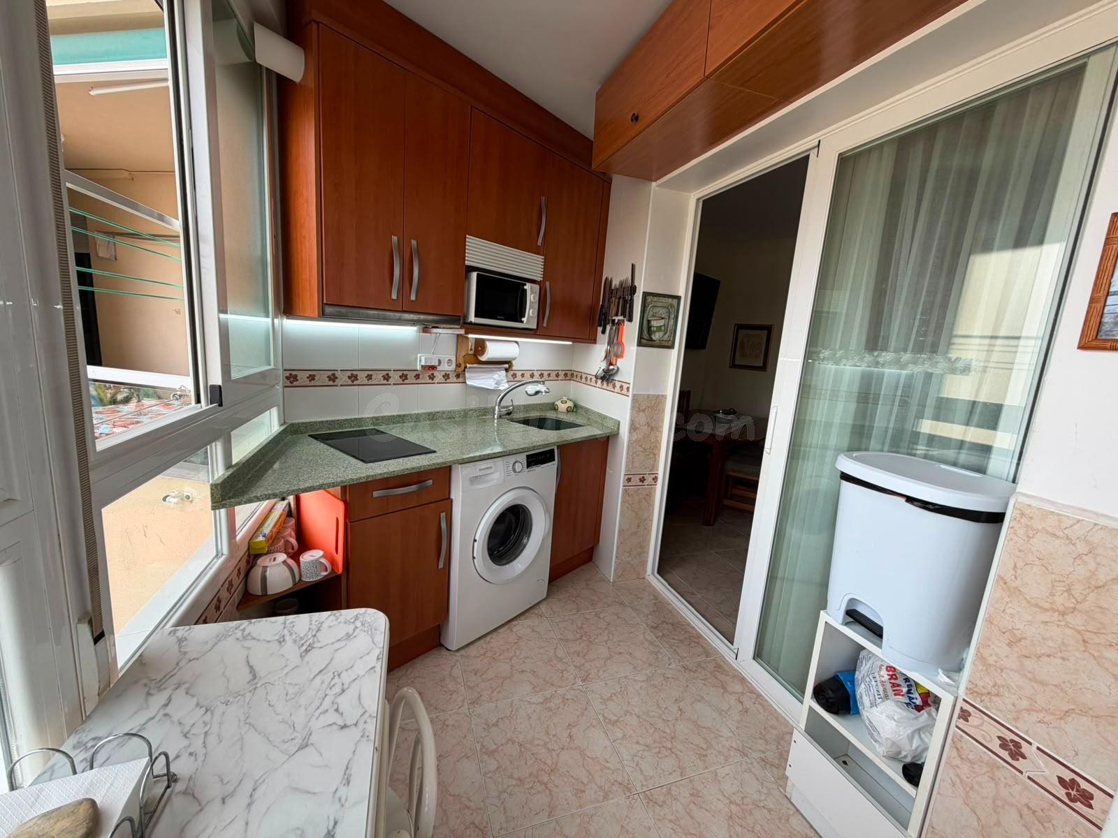 Apartamento de 2 dormitorios y 2 baños en La Manga, listo pa - foto 4