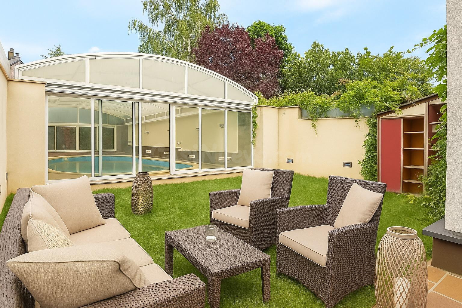 Urbis te ofrece un espectacular chalet en venta en Villares de la Reina, Salamanca.