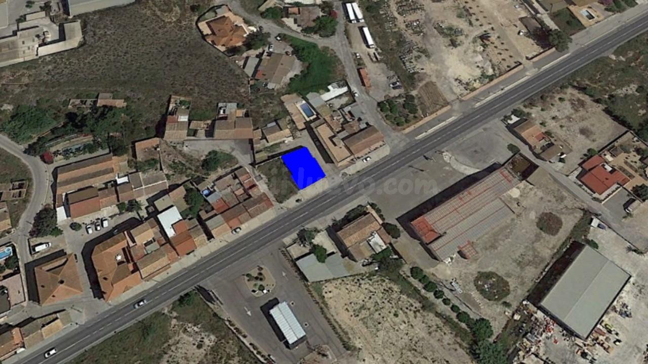SUELO URBANO EN VENTA EN COBATILLAS