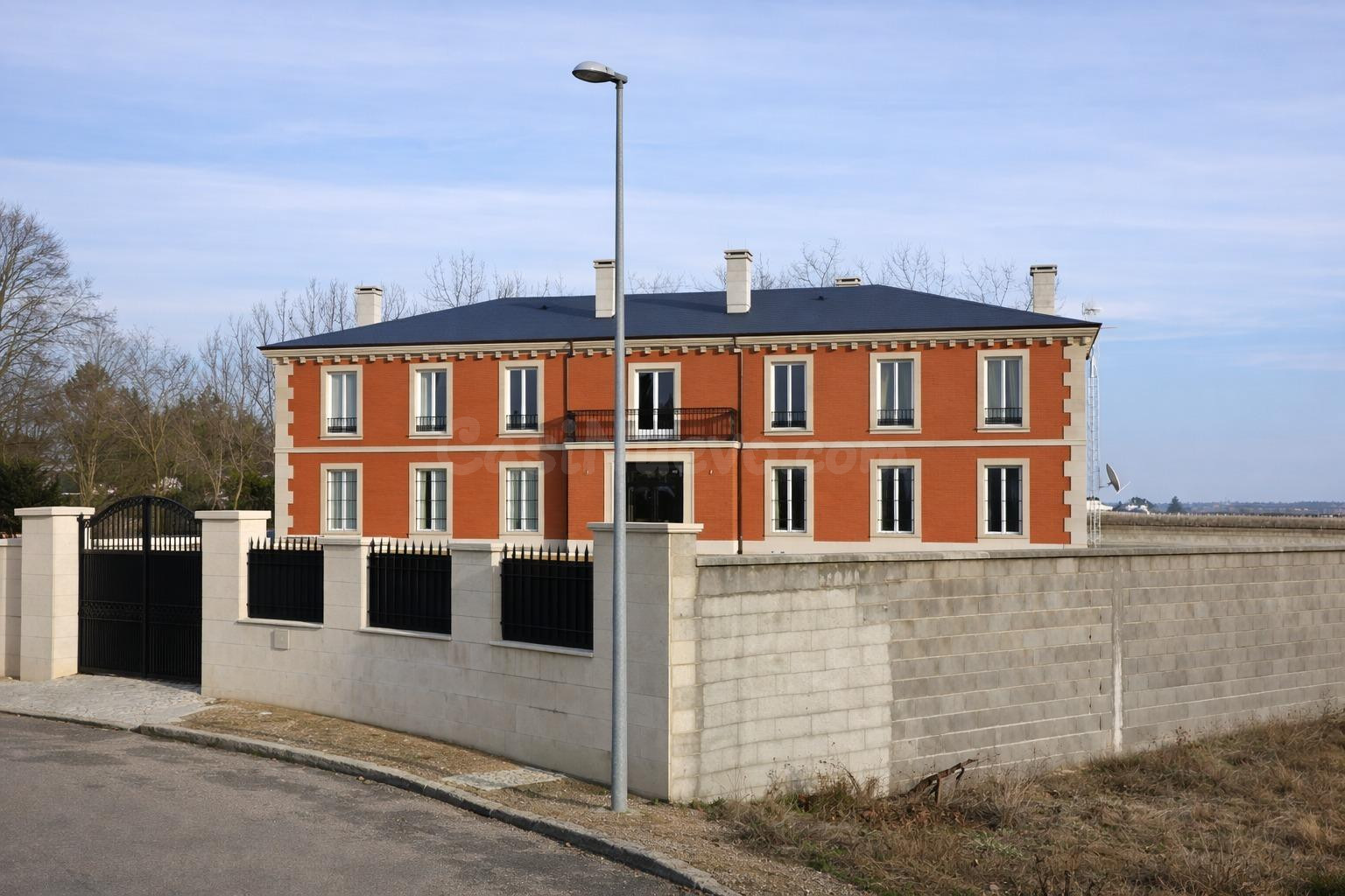 Urbis te ofrece un chalet independiente en zona Los Almendro - foto 4