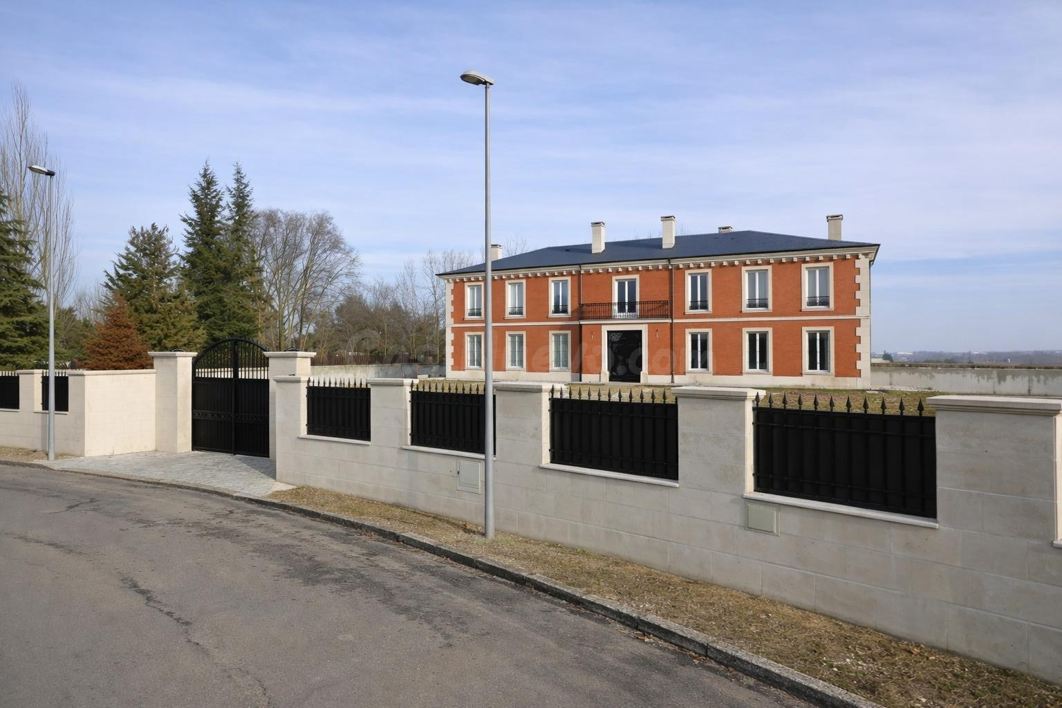 Urbis te ofrece un chalet independiente en zona Los Almendro - foto 5
