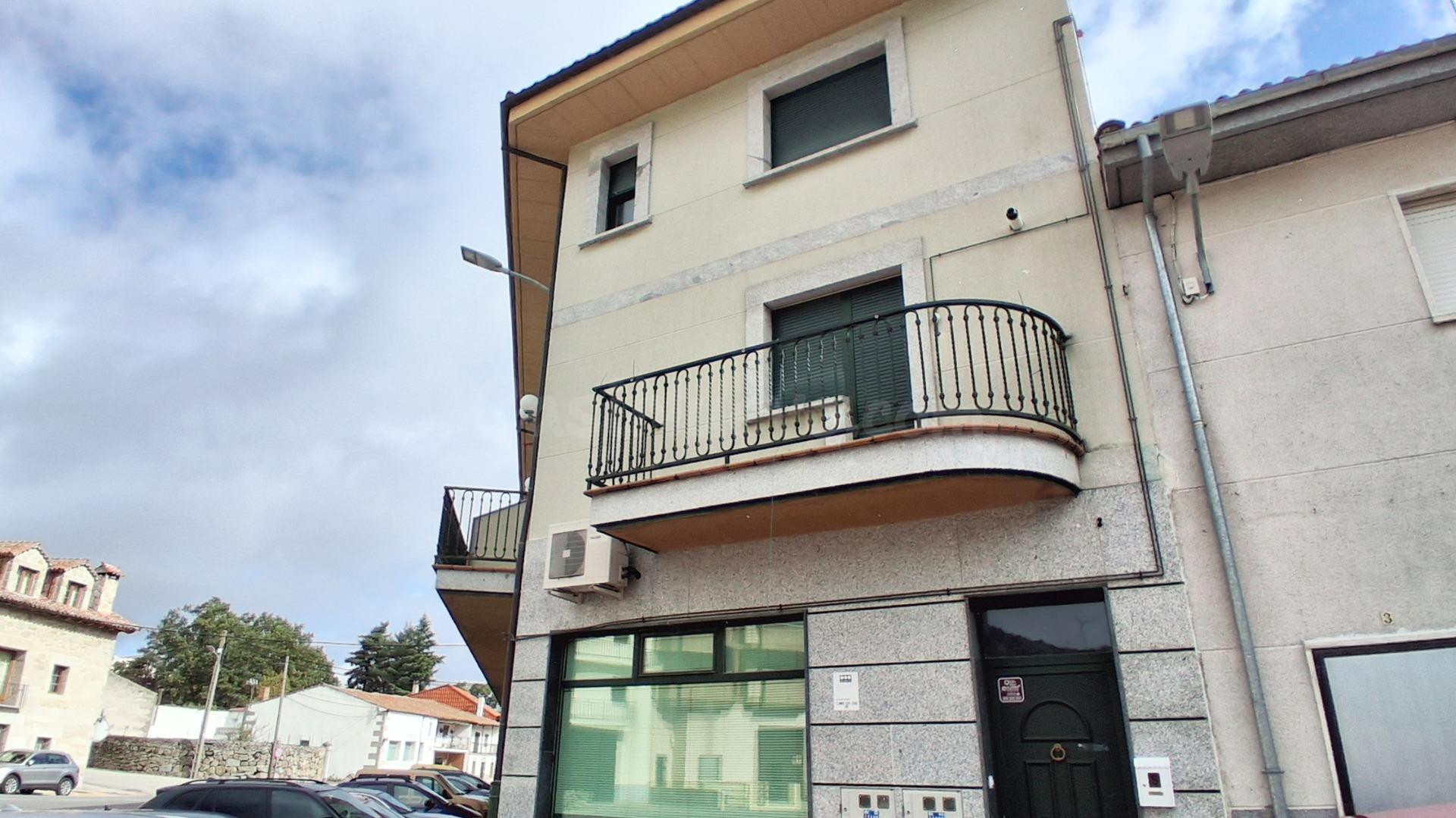 ADOSADO VENTA SORIHUELA. Urbis te ofrece una casa adosada en - foto 2