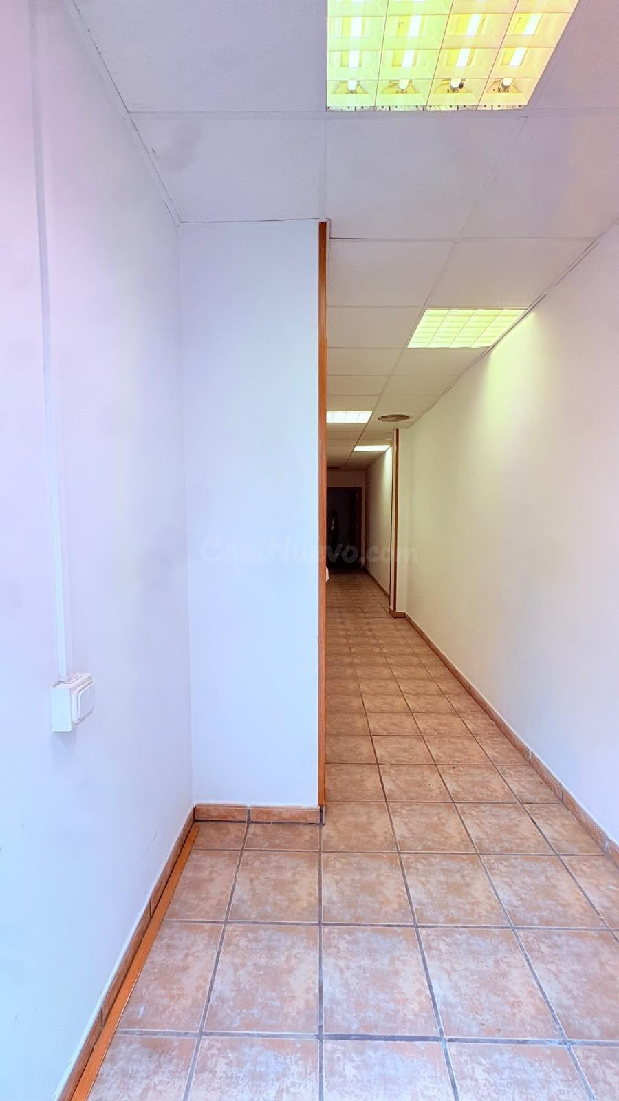 Local comercial multifuncional al centre de Castellar – 258  - foto 4